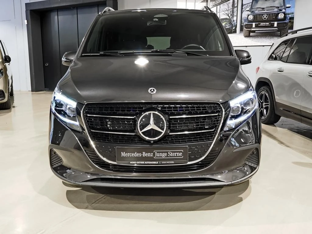 Mercedes-Benz-V-Klasse 300-image-3