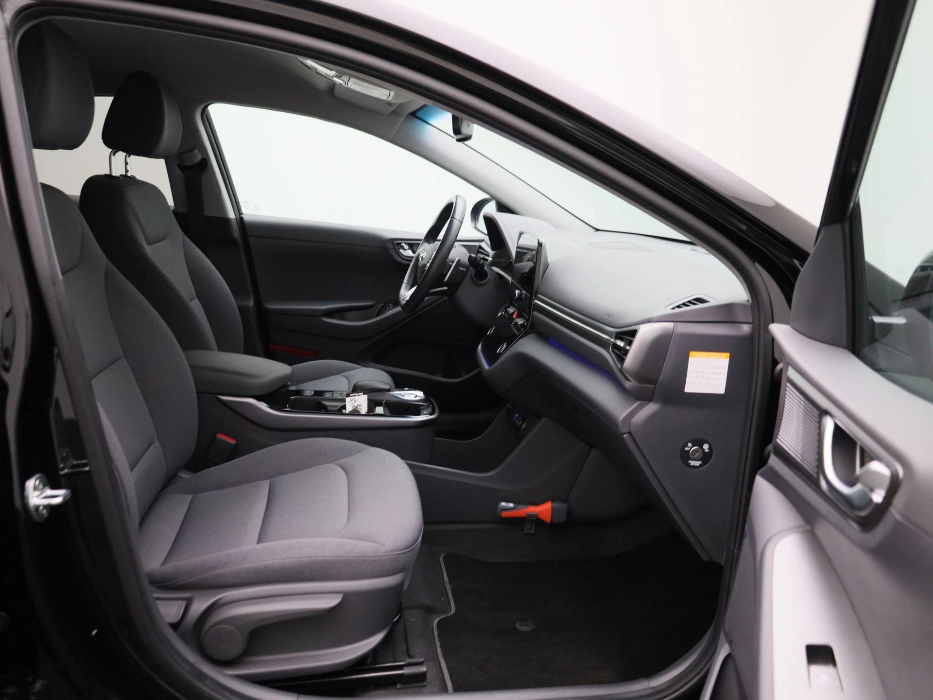 Hyundai-IONIQ-image-35