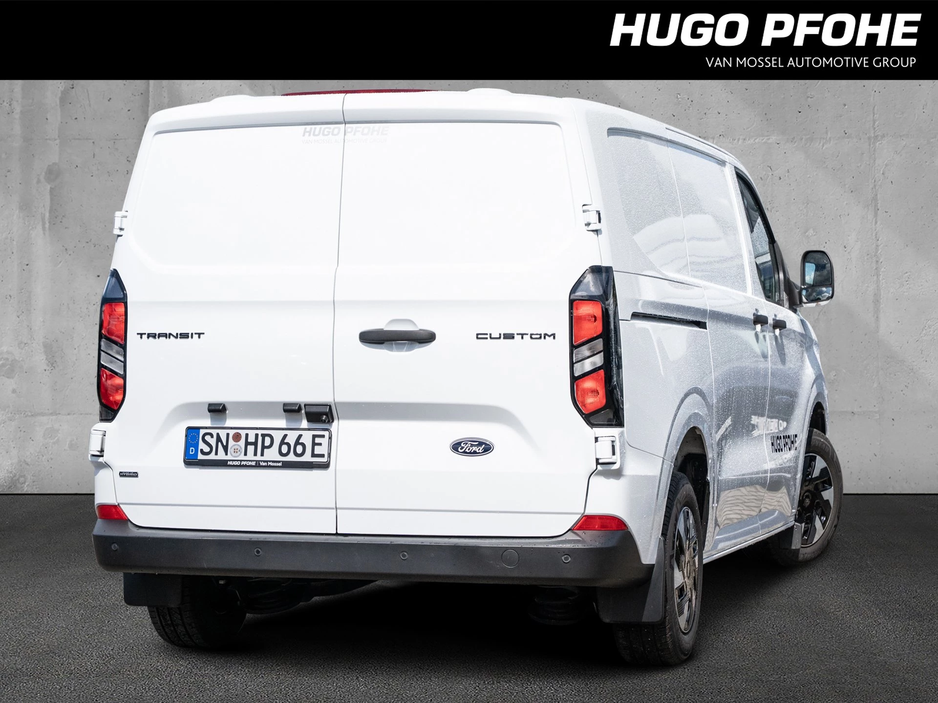 Ford-Transit Custom-image-1