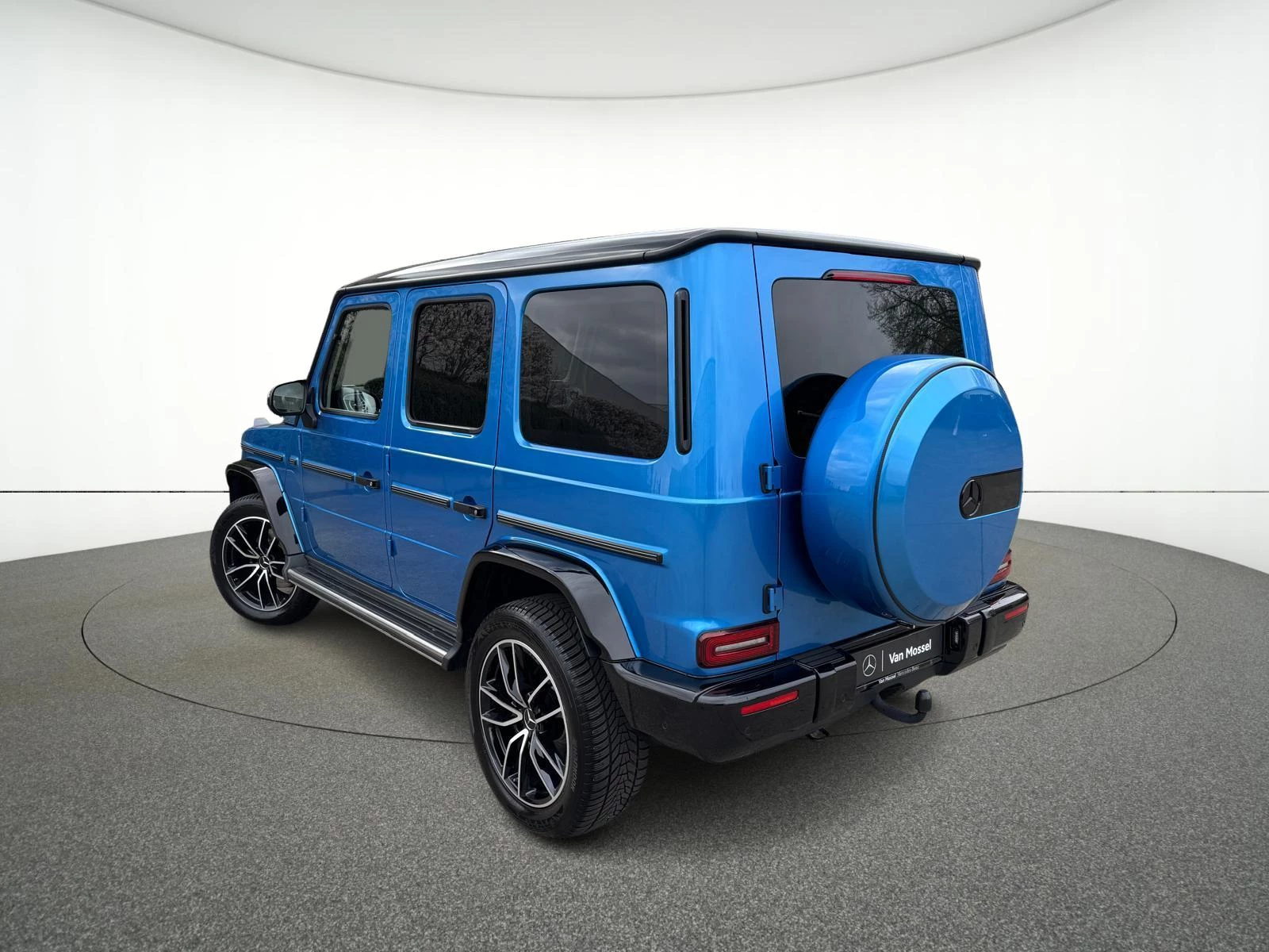 Mercedes-Benz-G-Klasse-image-3