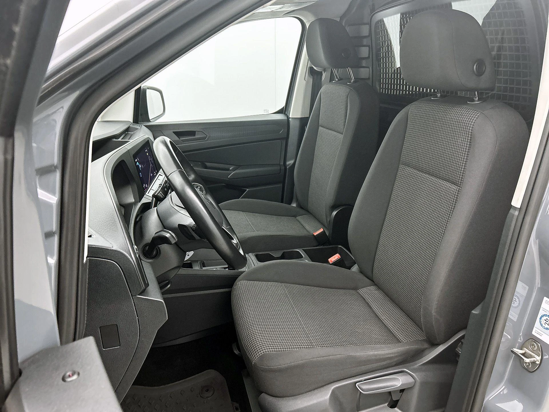 Volkswagen-Caddy-image-32