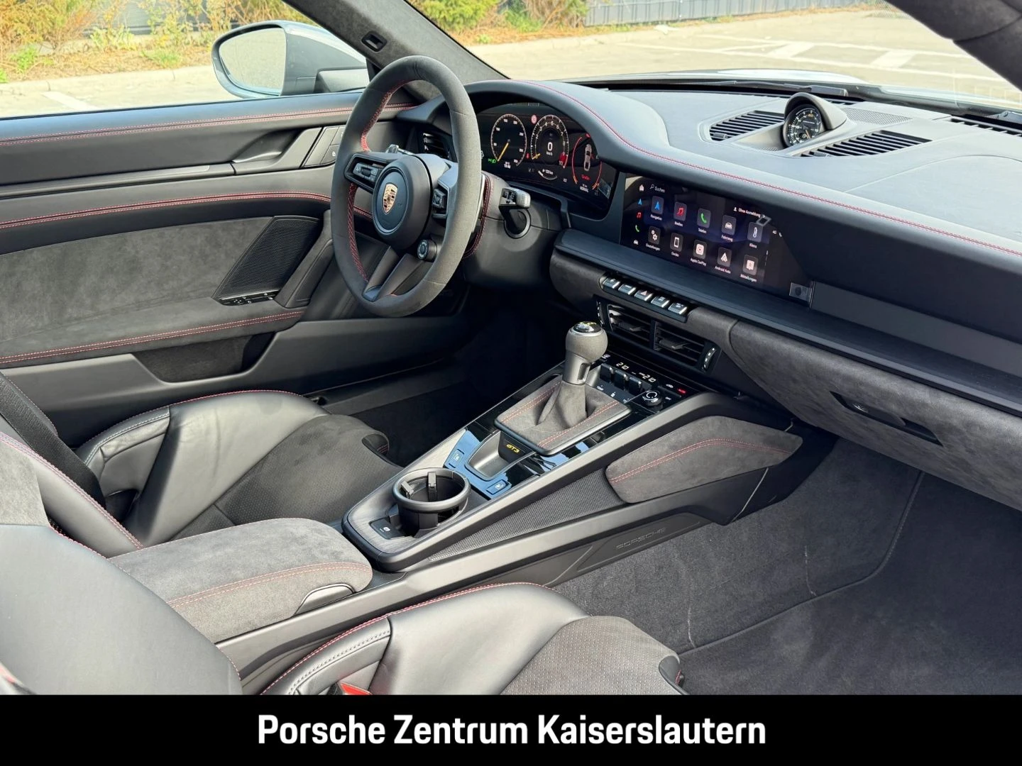 Porsche-911-image-35