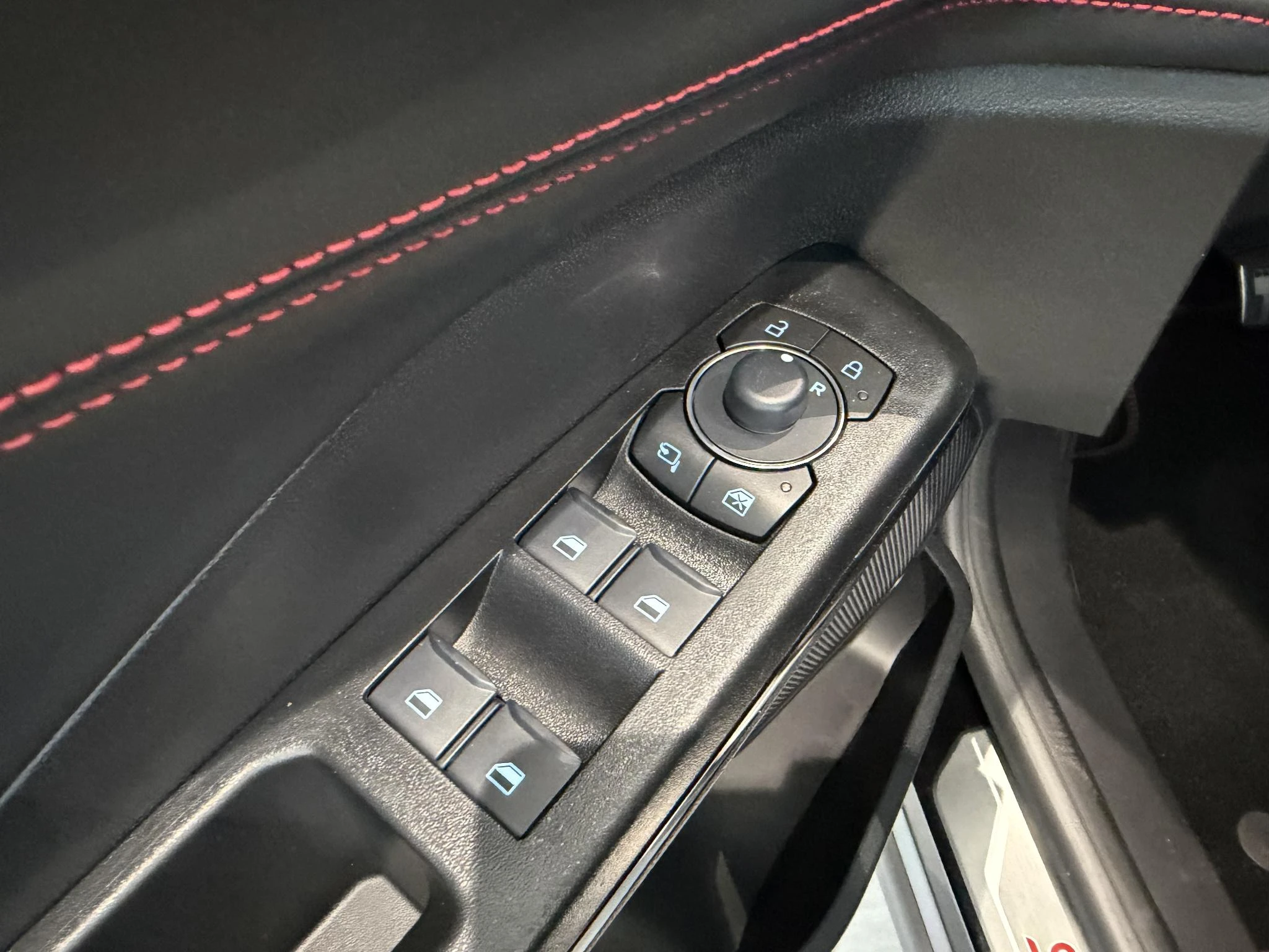 Ford-Puma-image-18