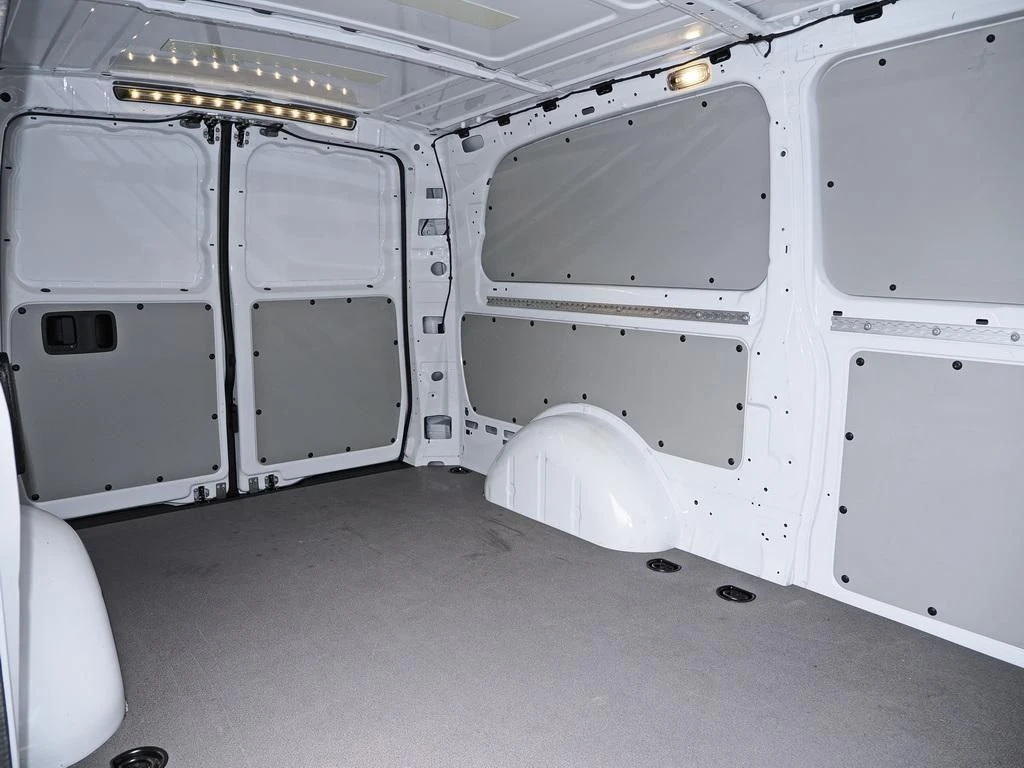 Mercedes-Benz-Vito 116-image-13