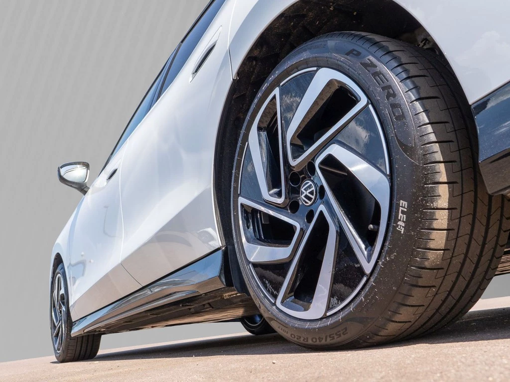 Volkswagen-ID.7-image-4