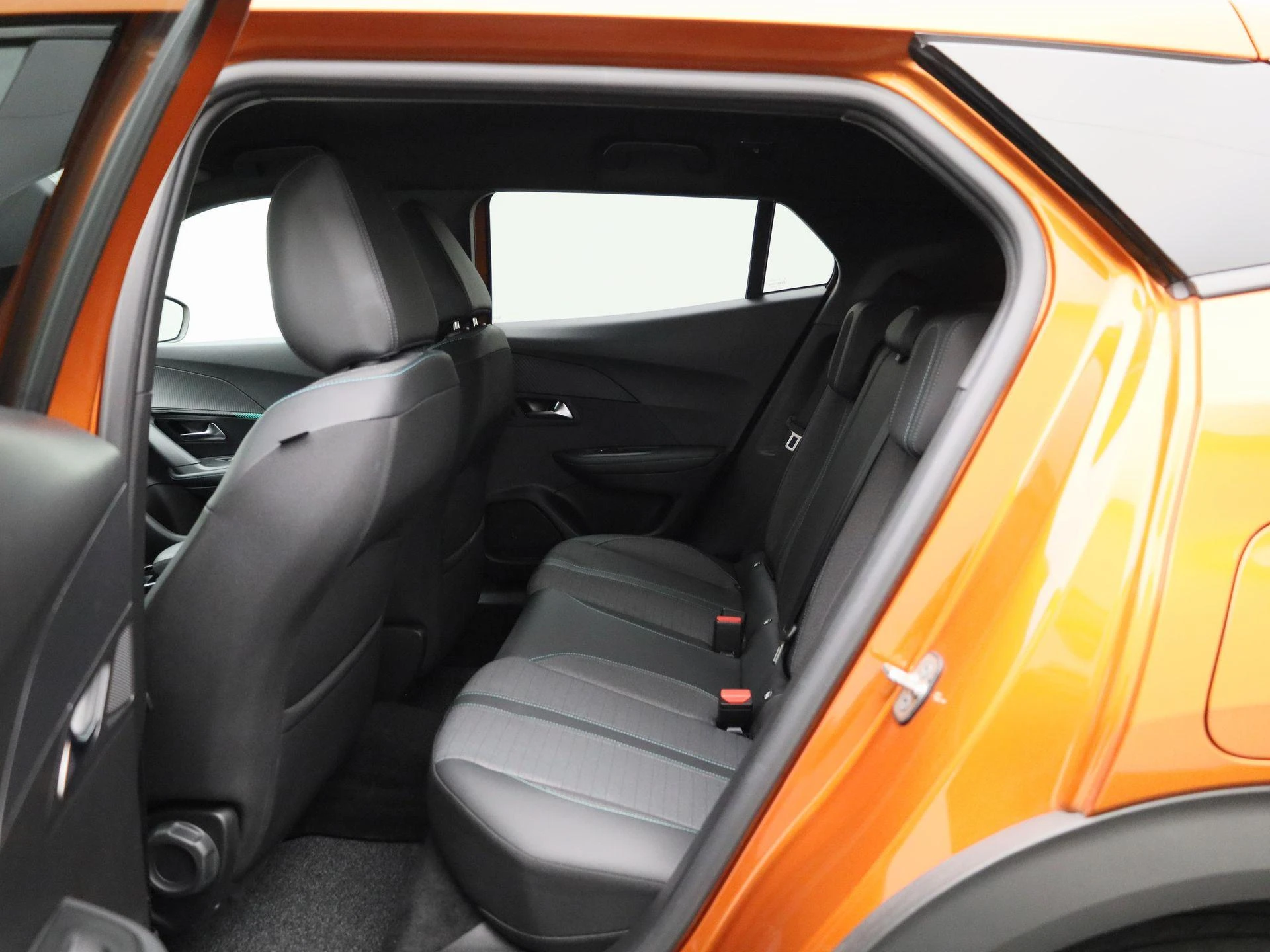 Peugeot 2008 - 10