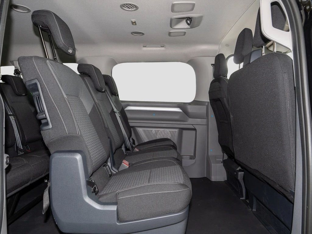 Volkswagen-Transporter-image-8