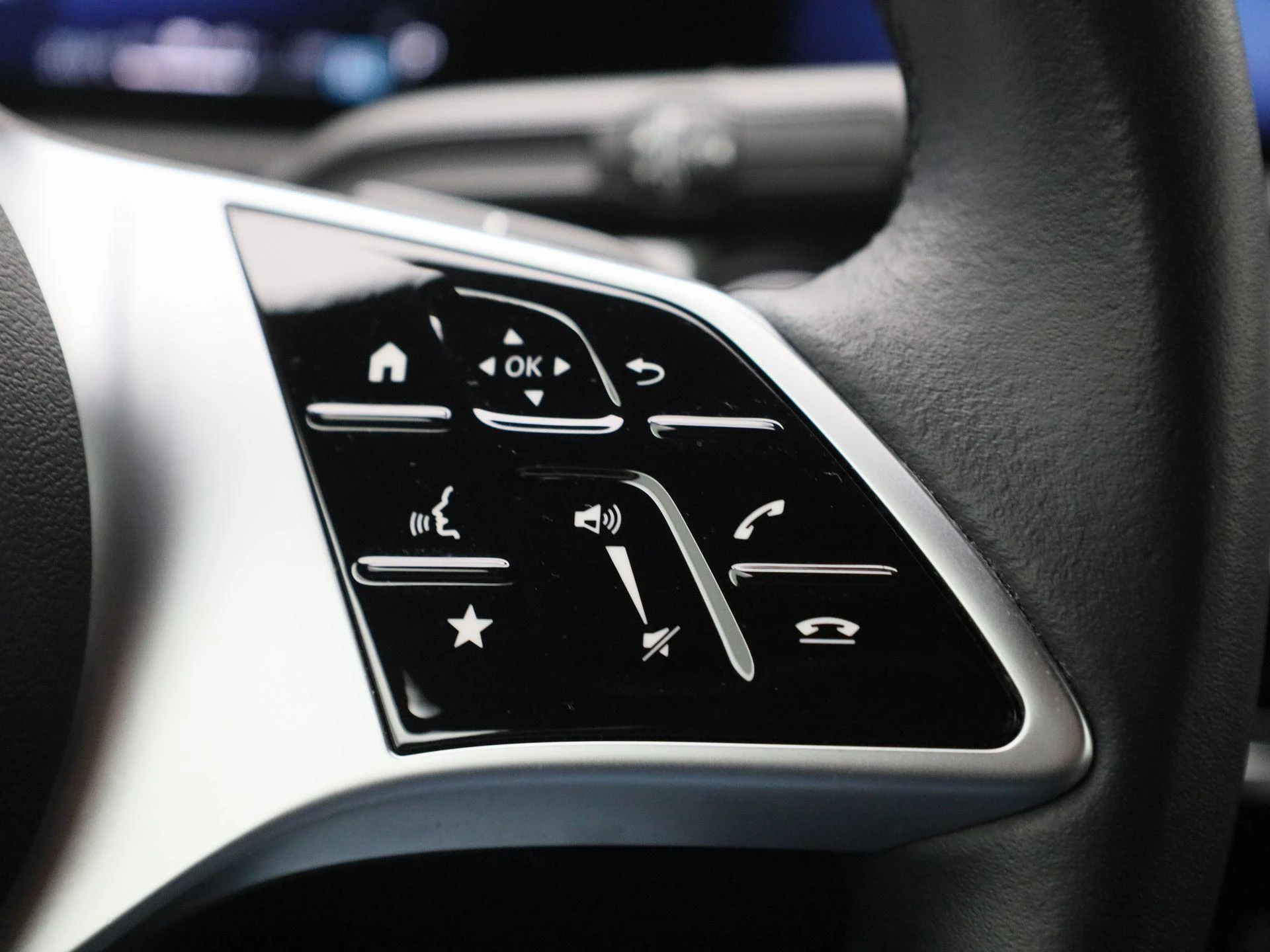 Mercedes-Benz-A-Klasse-image-18