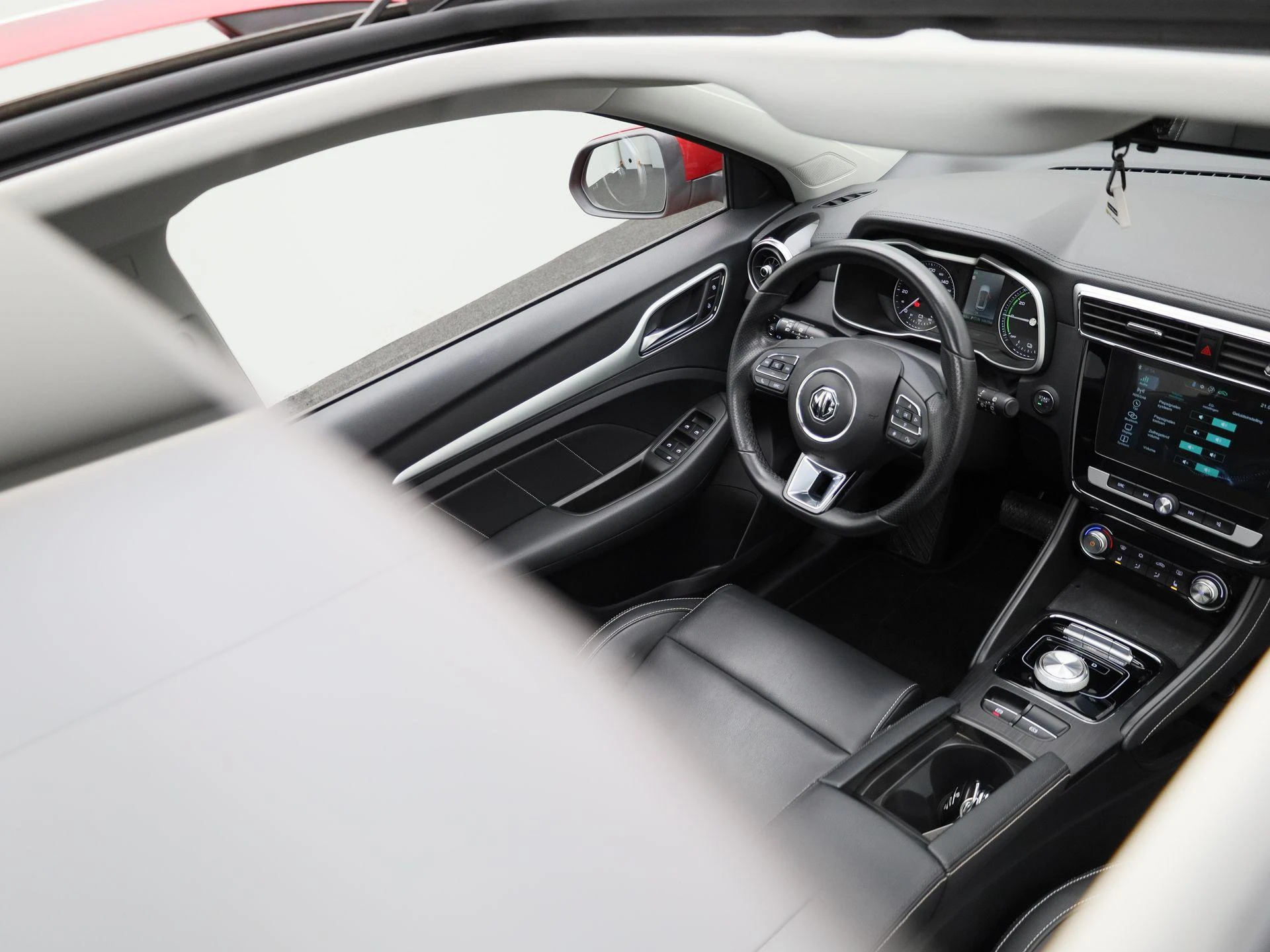 MG-ZS EV-image-37