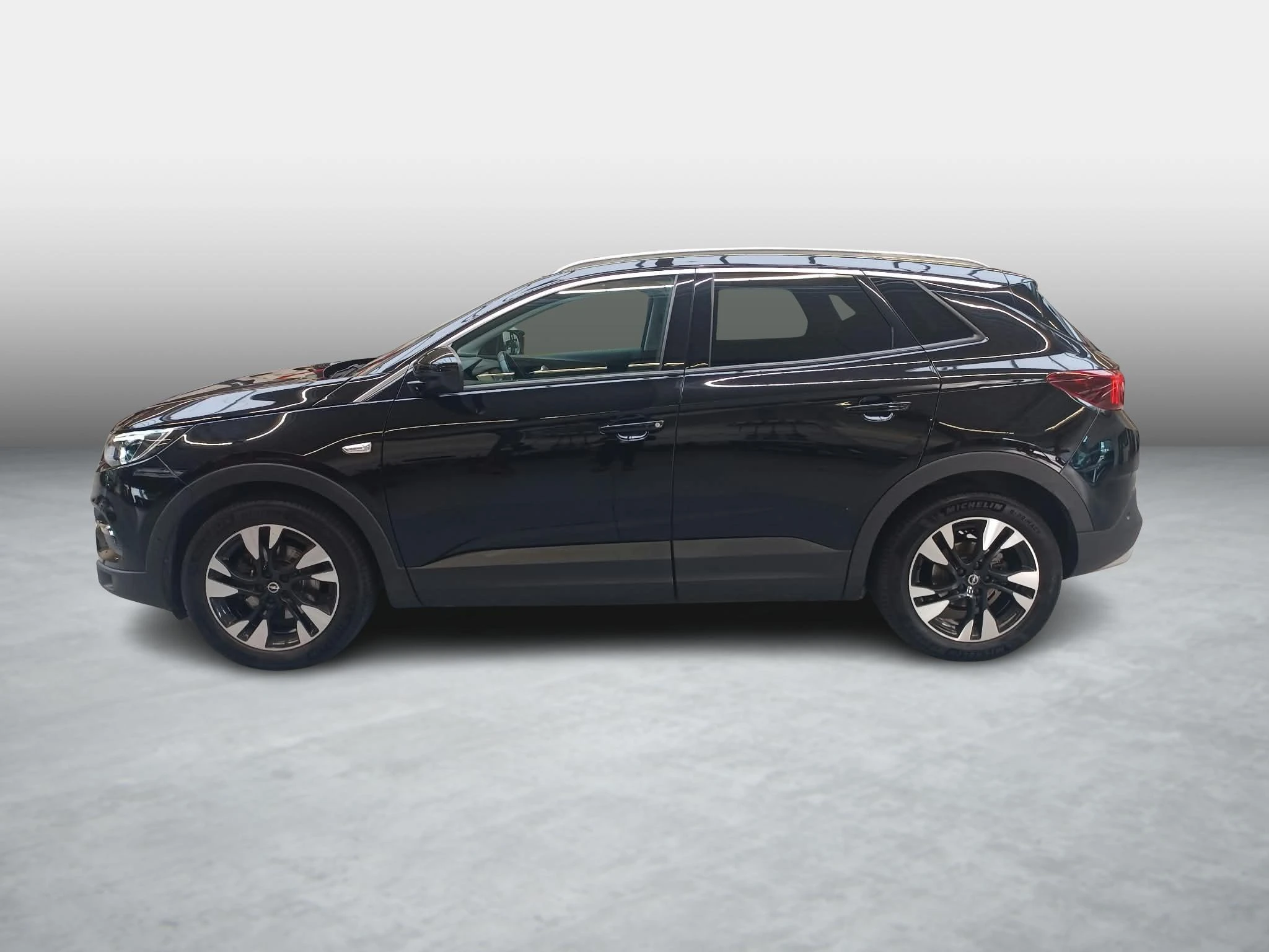 Opel-Grandland X-image-4
