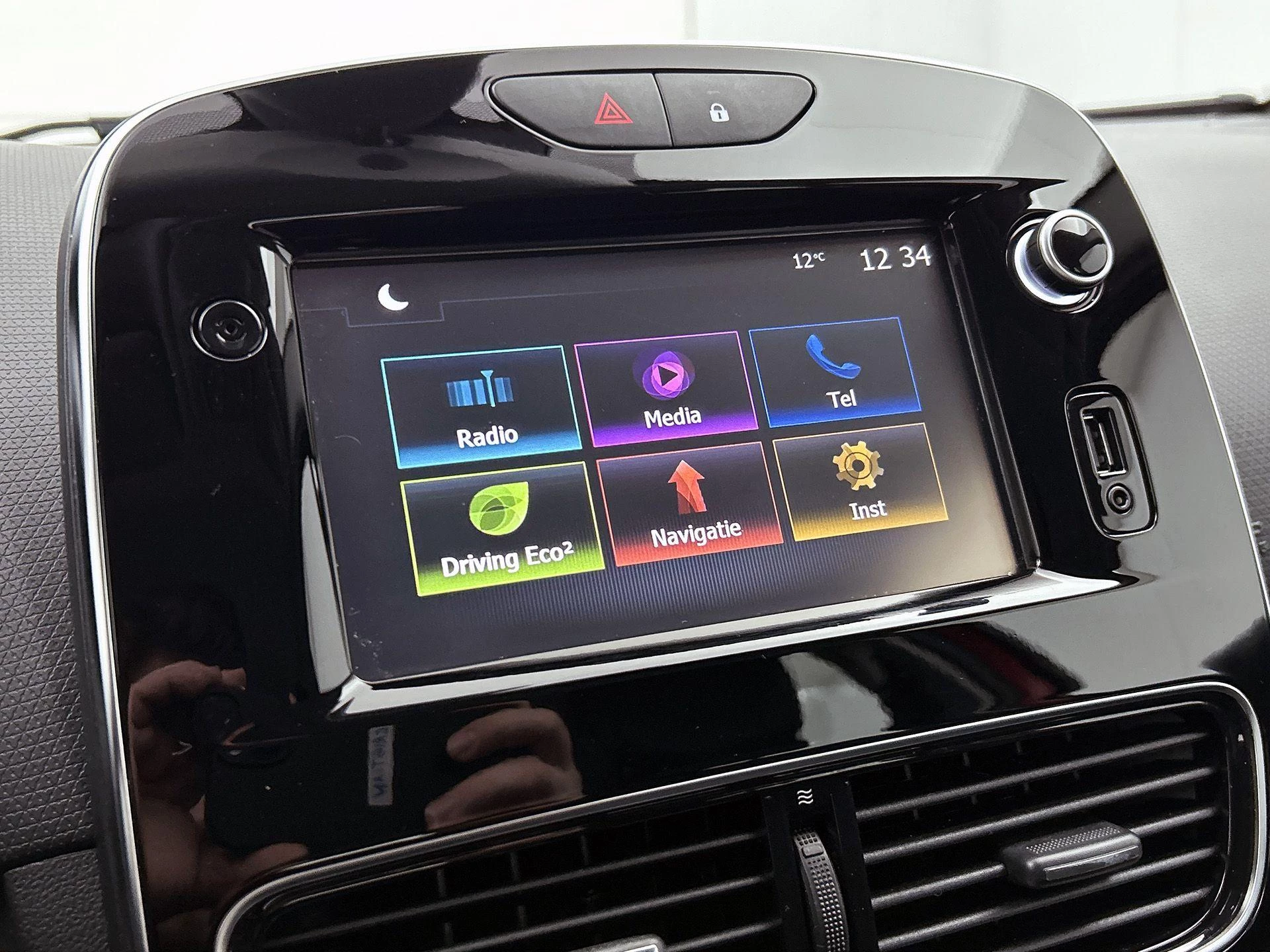 Renault-Clio-image-34