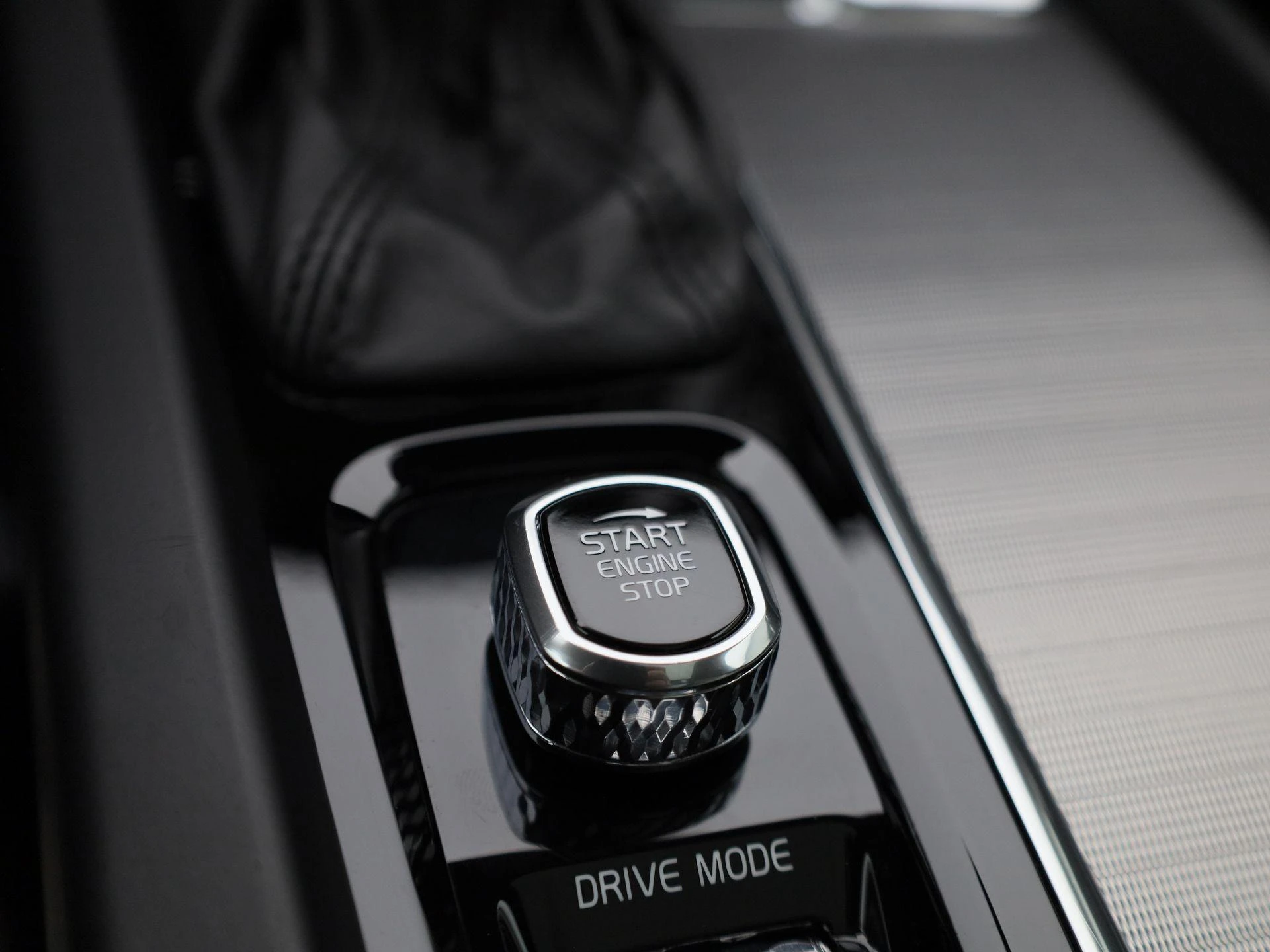 Volvo-XC60-image-19