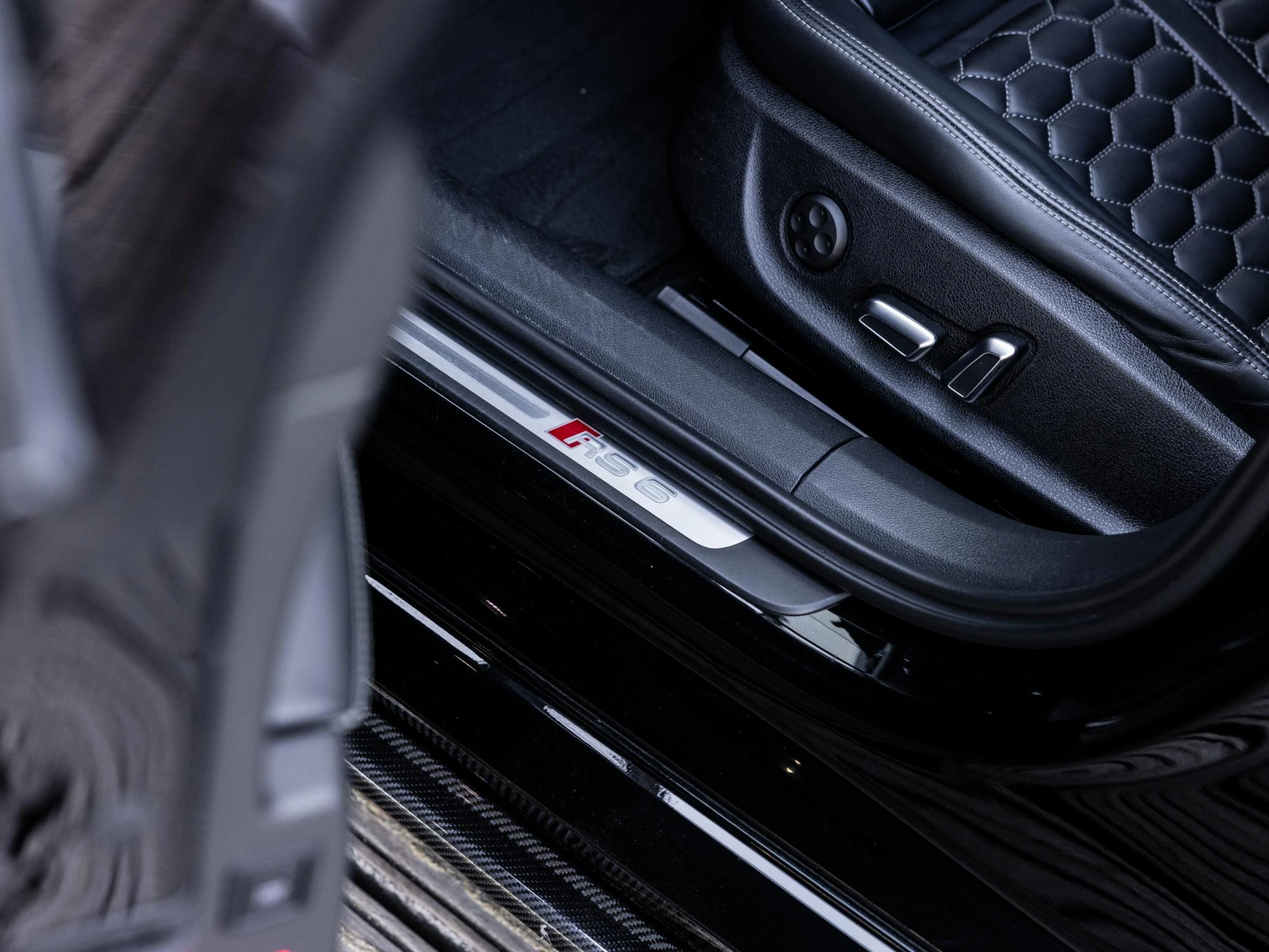 Audi-RS6-image-18