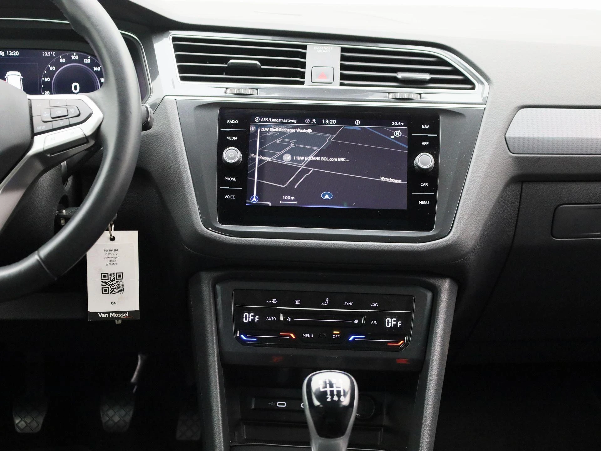 Volkswagen-Tiguan-image-9