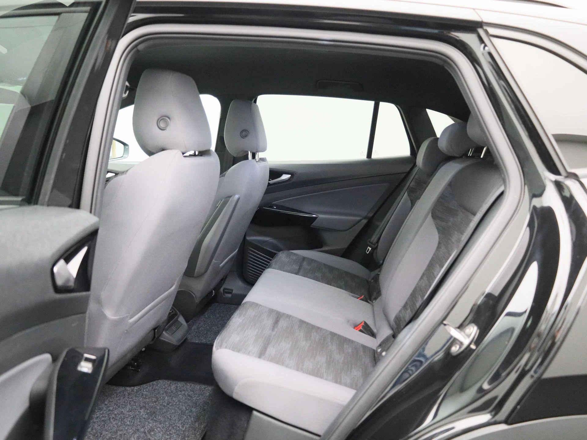 Volkswagen-ID.4-image-11