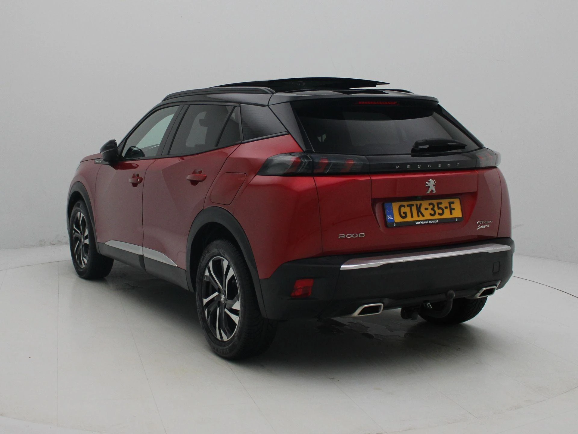 Peugeot-2008-image-1