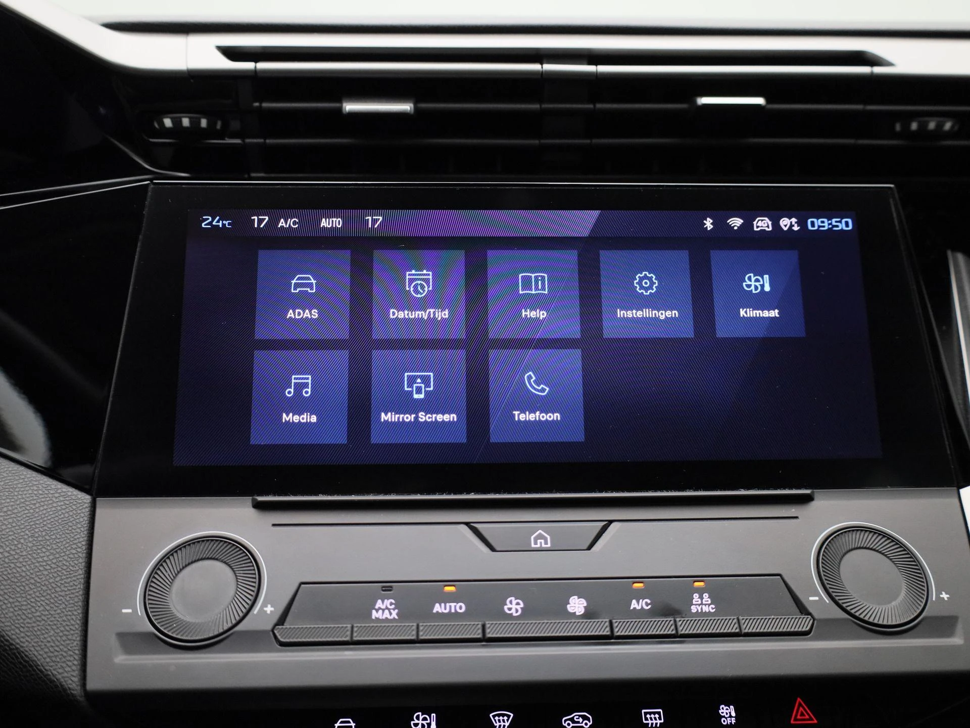 Peugeot-308-image-19
