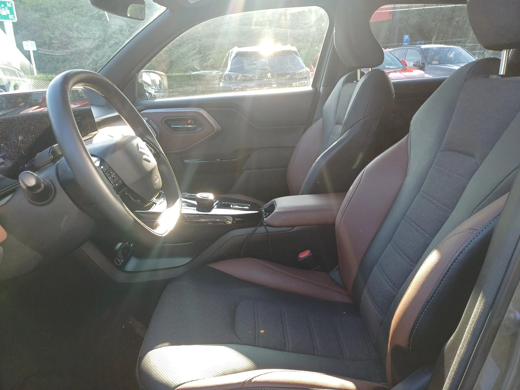 Suzuki-e Vitara-image-16