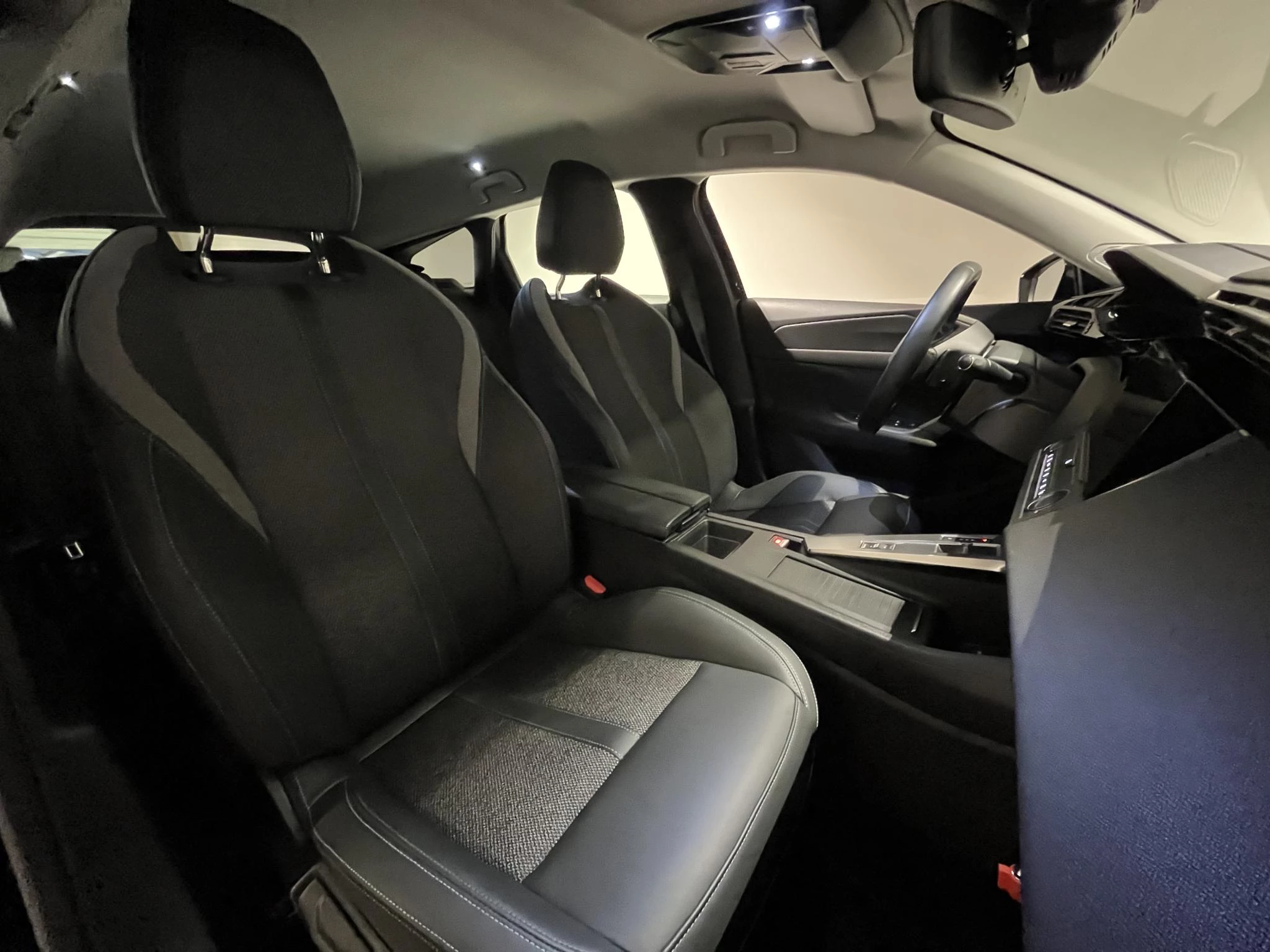 Peugeot 308 SW 1.6 Plug-in Hybrid 180 Active Pack Business