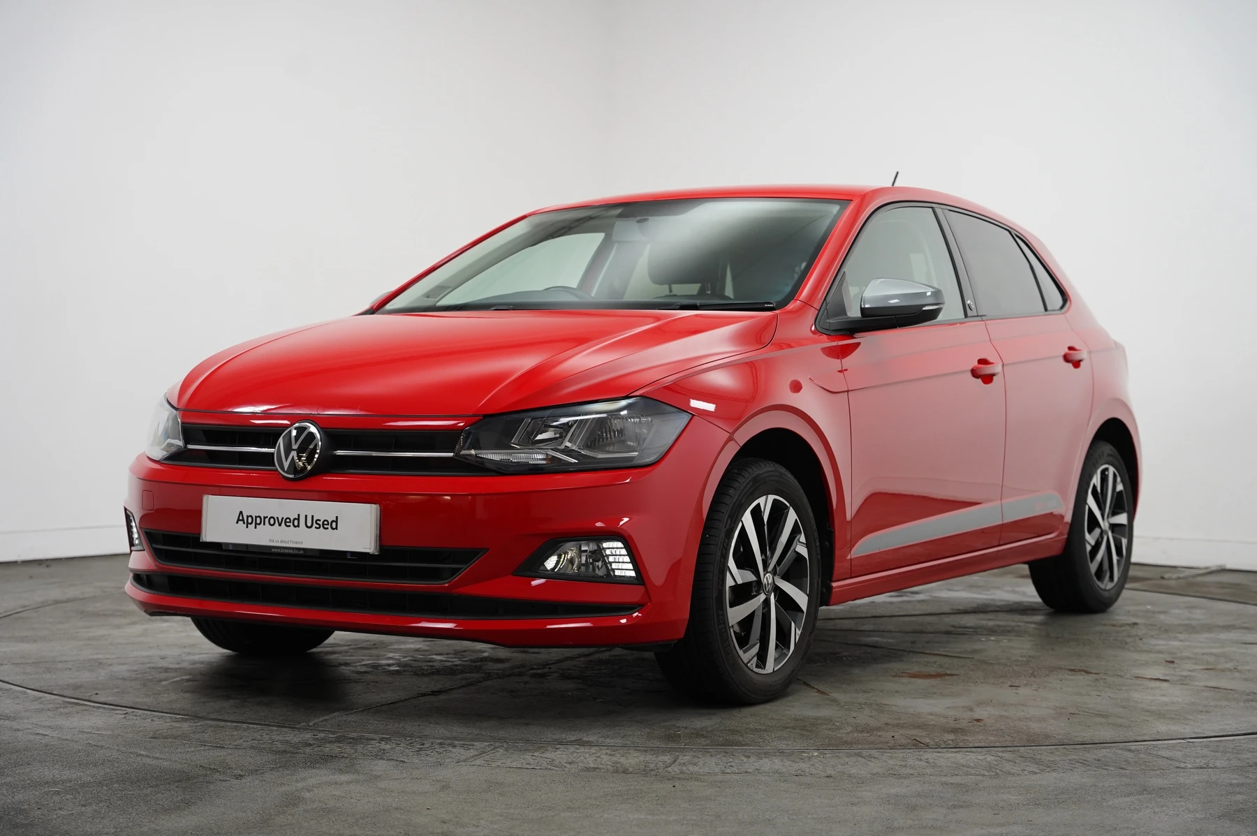 Volkswagen-Polo-image-35
