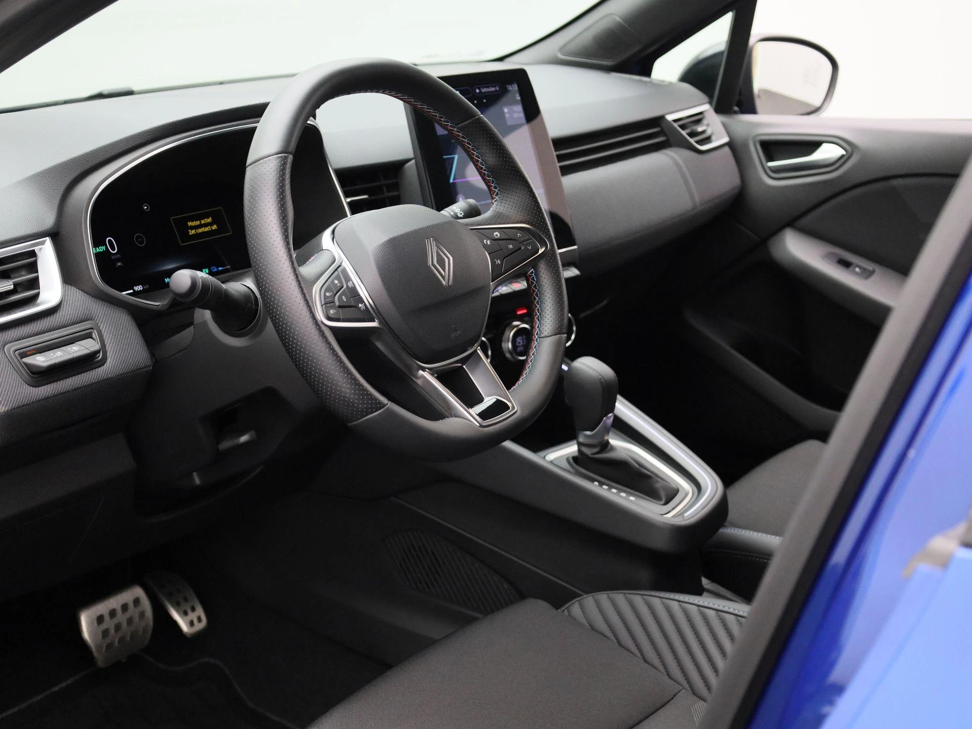 Renault-Clio-image-15