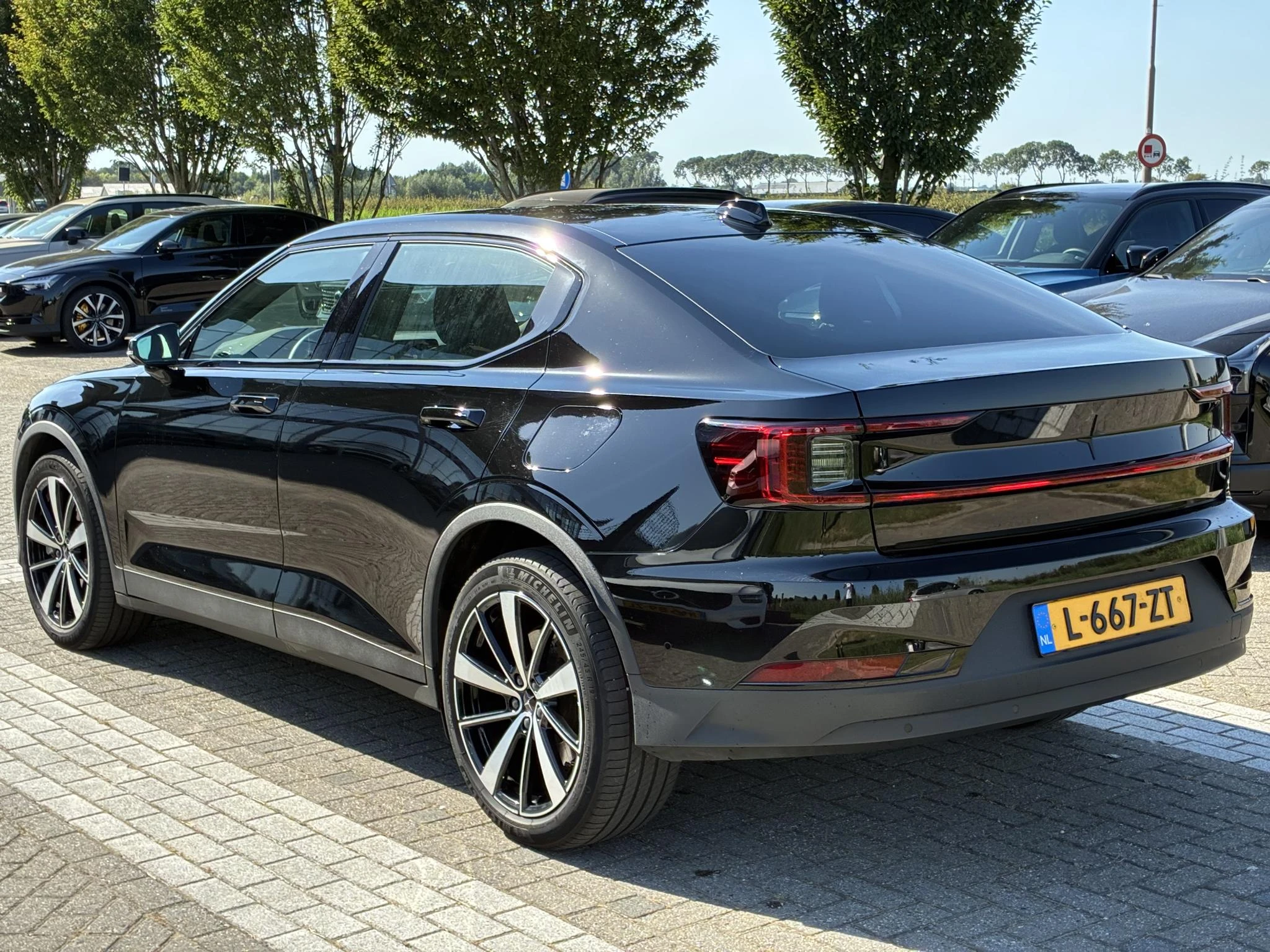 Polestar-2-image-3
