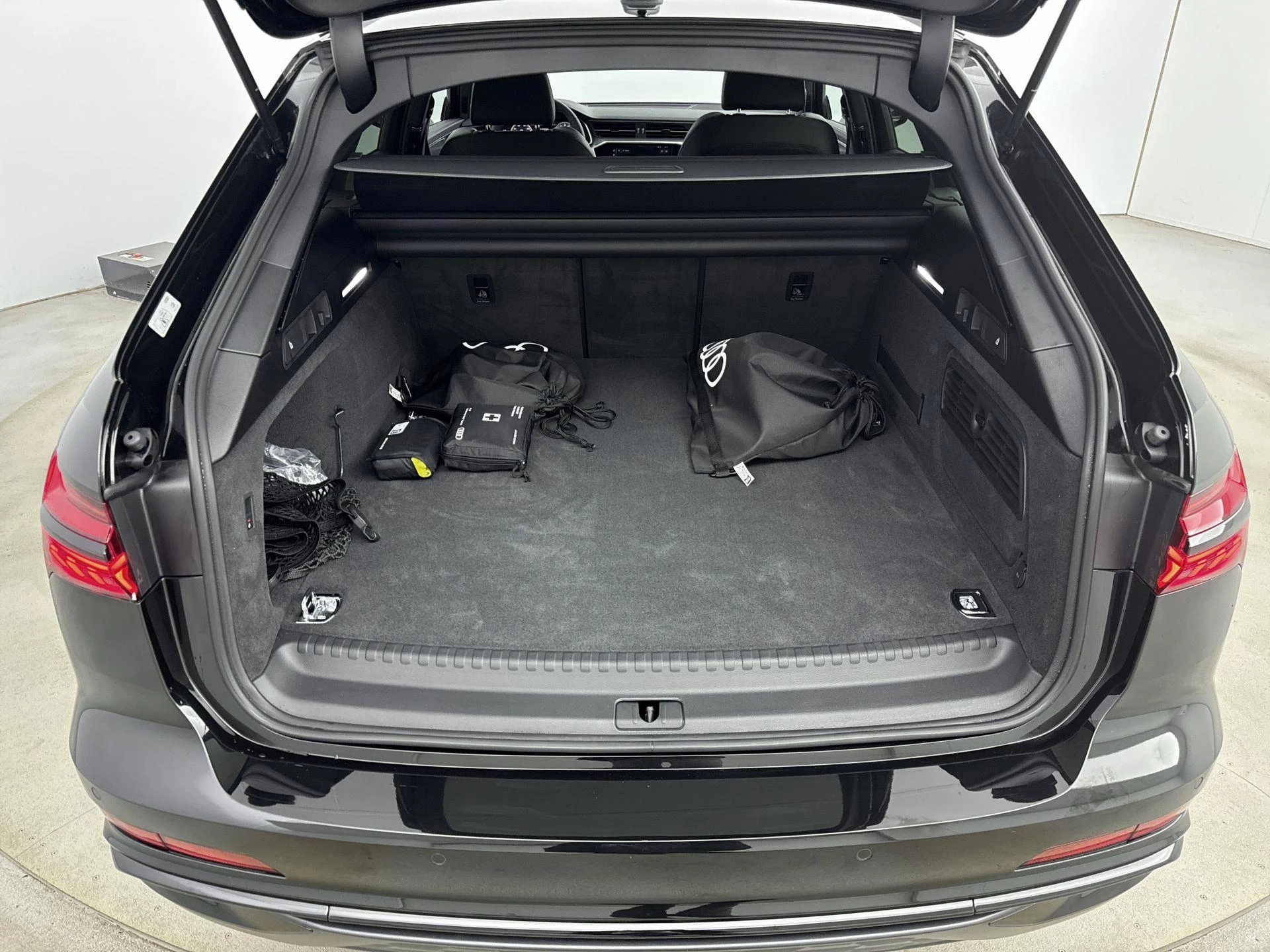 Audi-A6-image-24