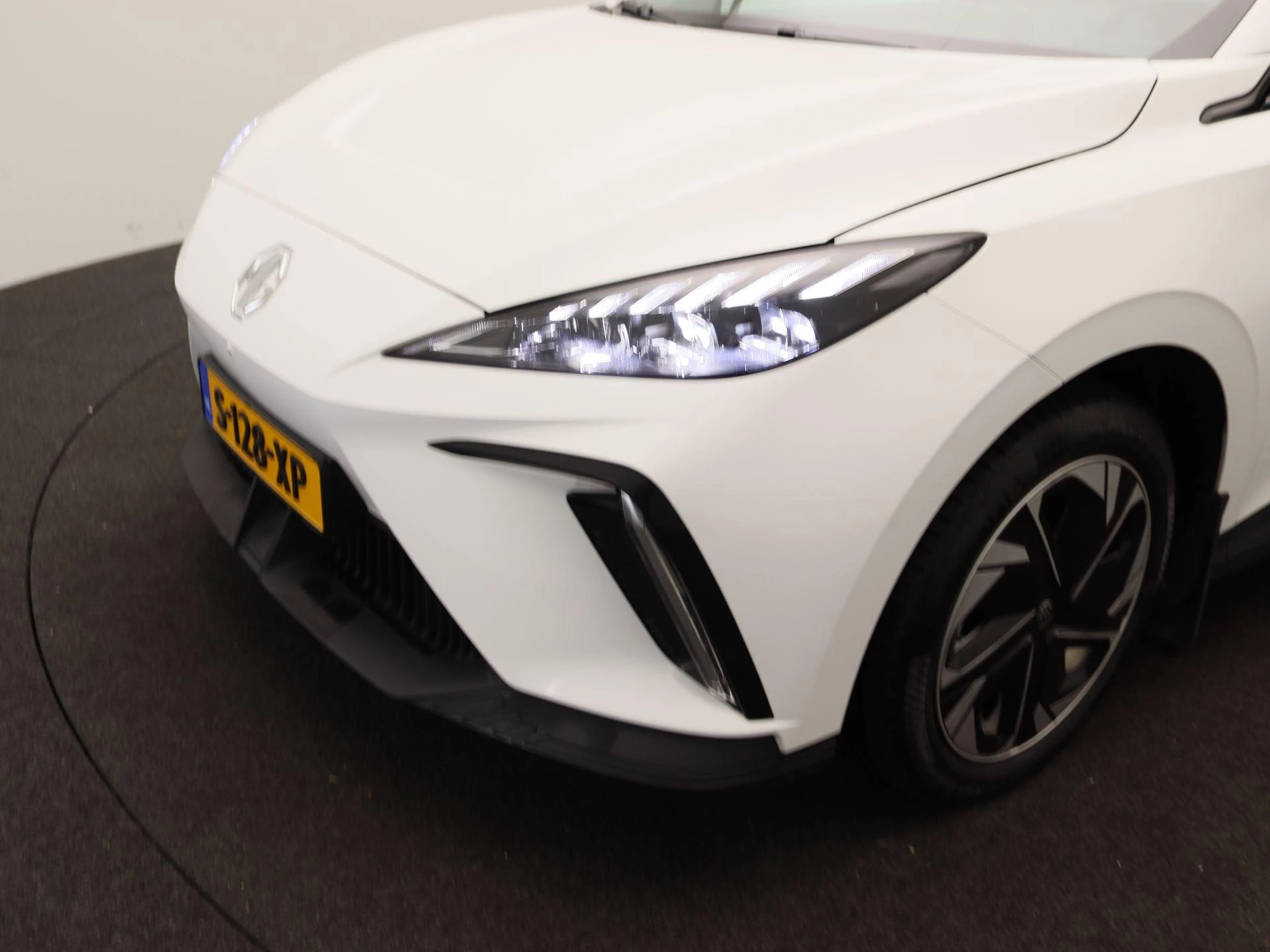 MG-MG4 EV-image-16