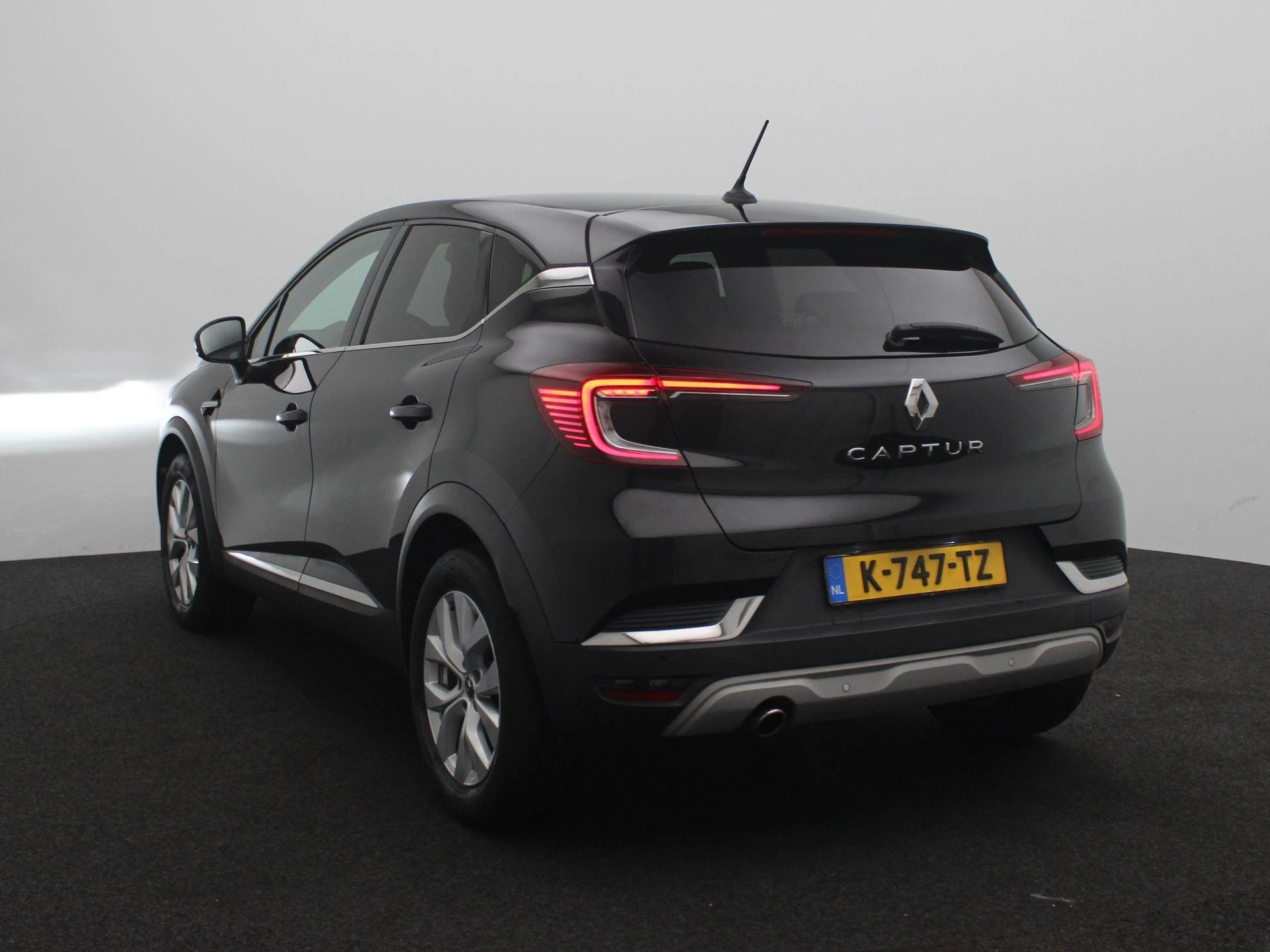 Renault-Captur-image-2
