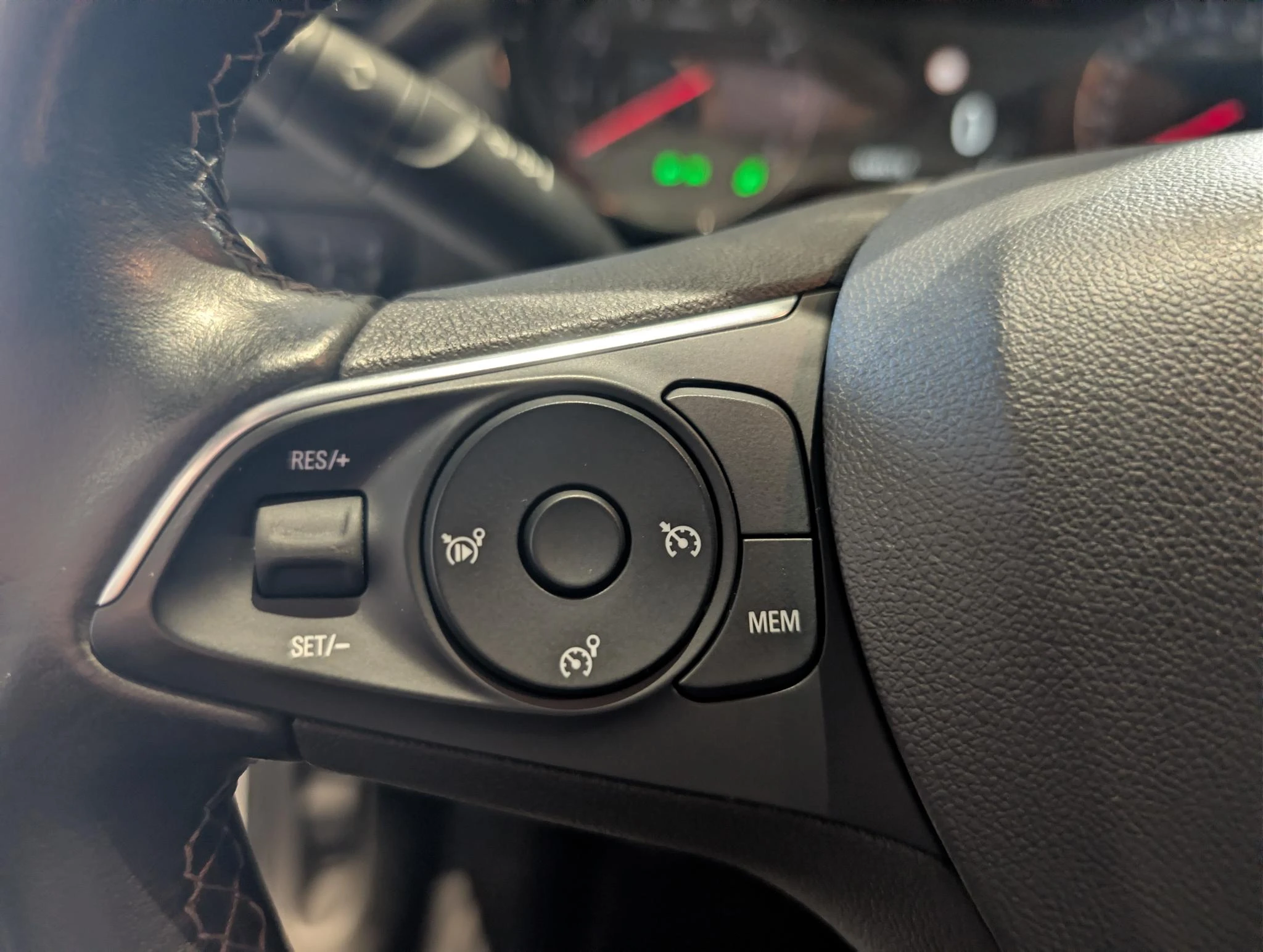 Opel-Crossland X-image-16