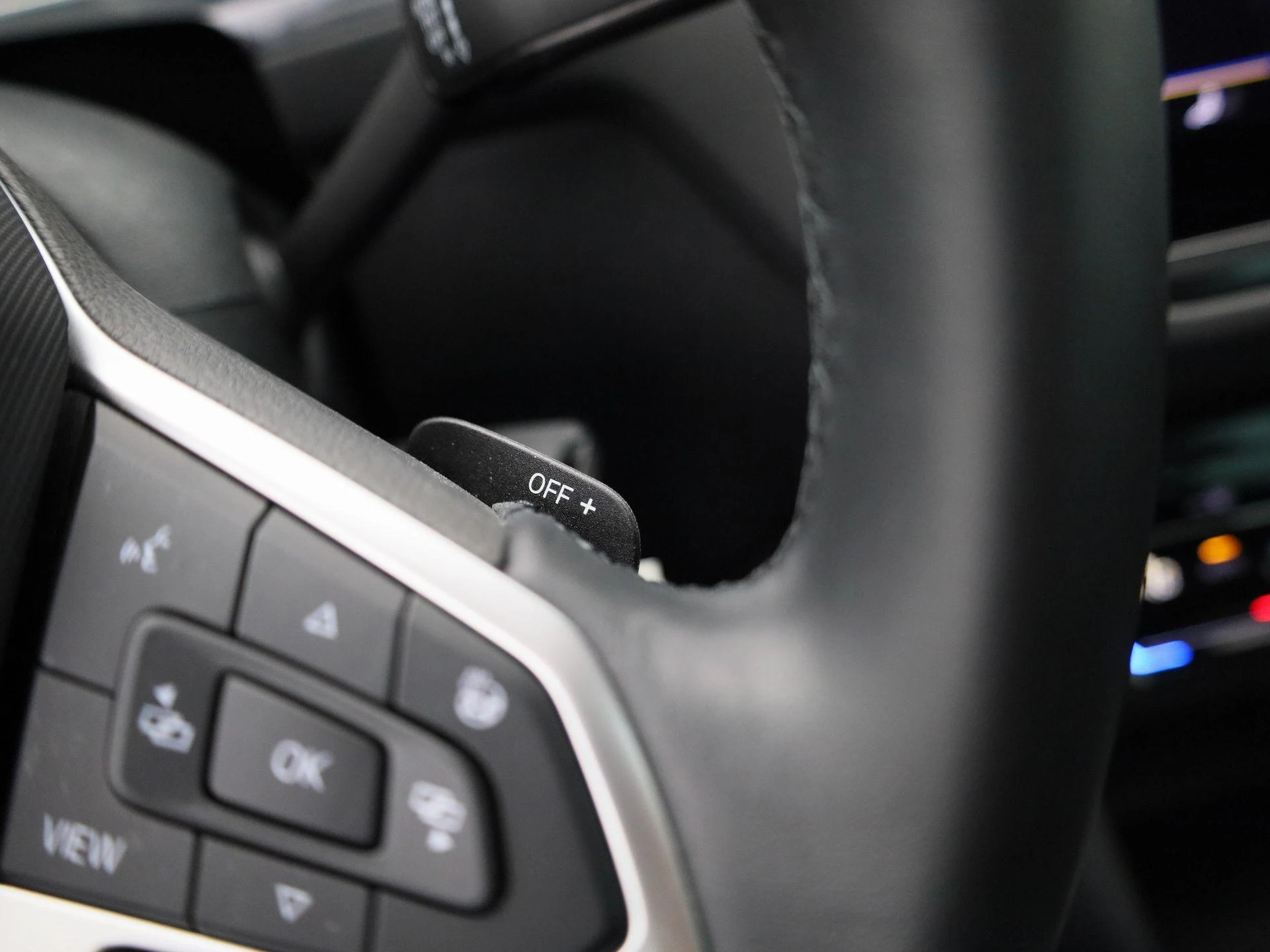 Volkswagen-Tiguan-image-31