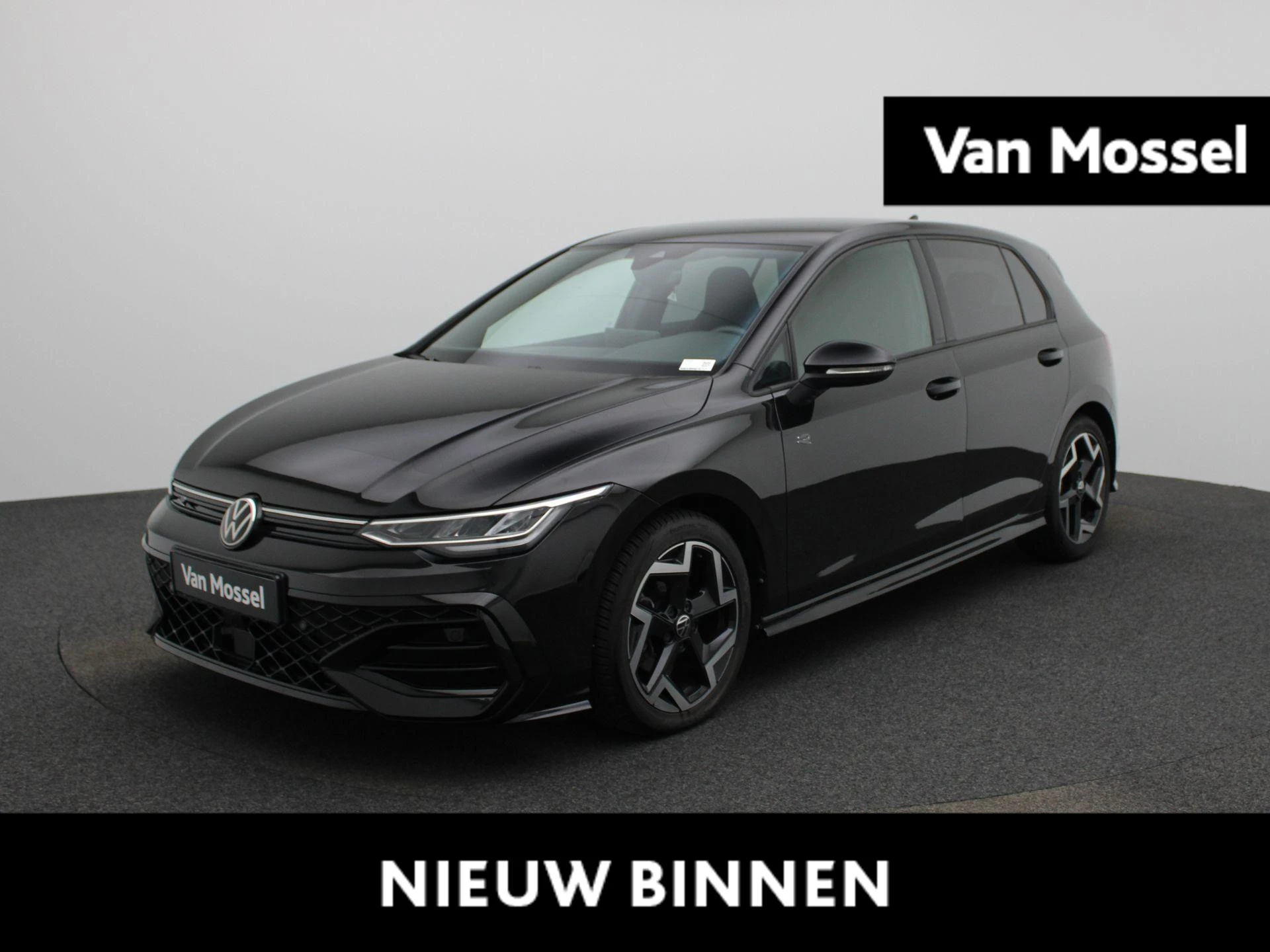 Volkswagen-Golf-image-0