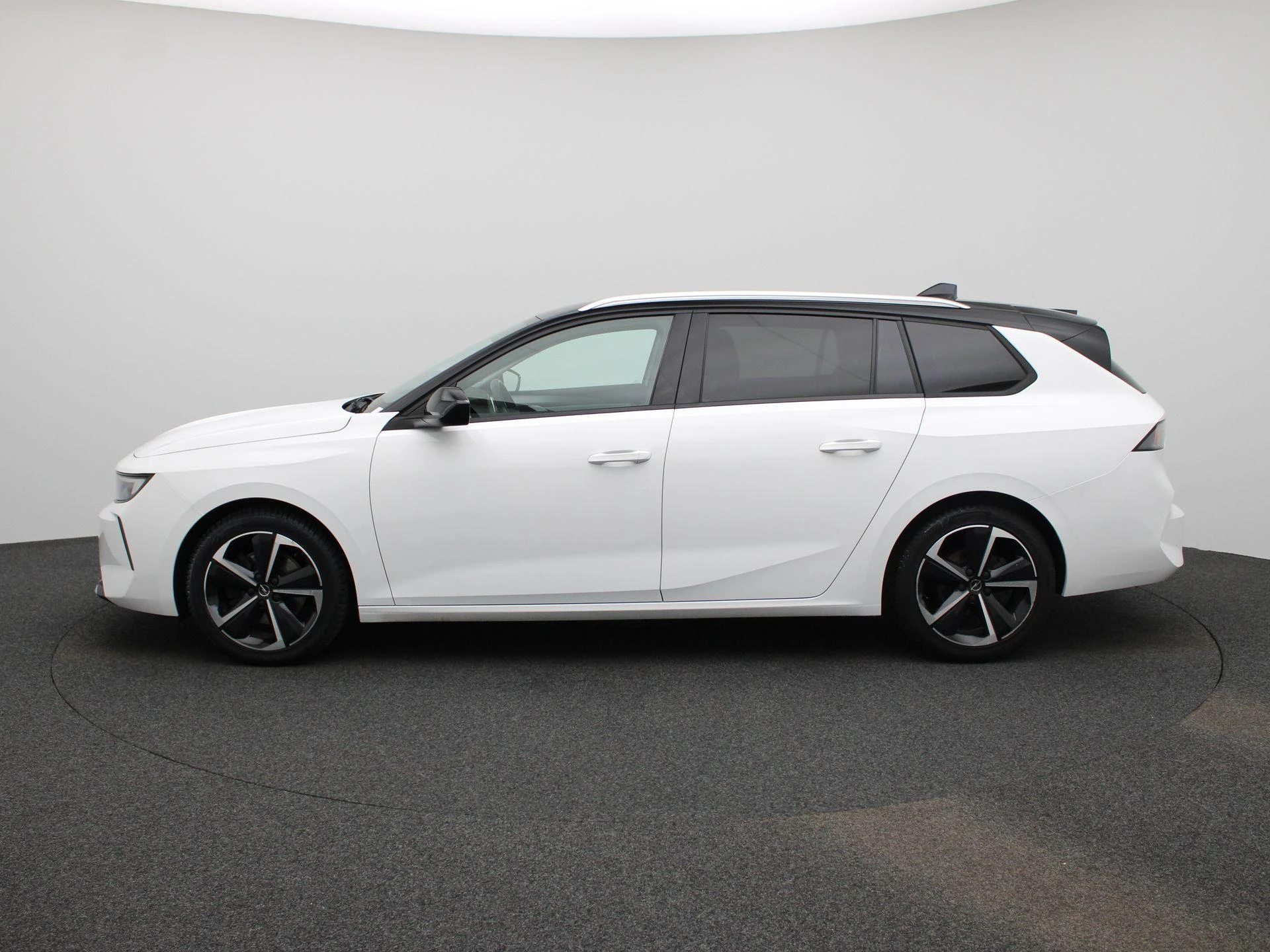 Opel-Astra-image-3