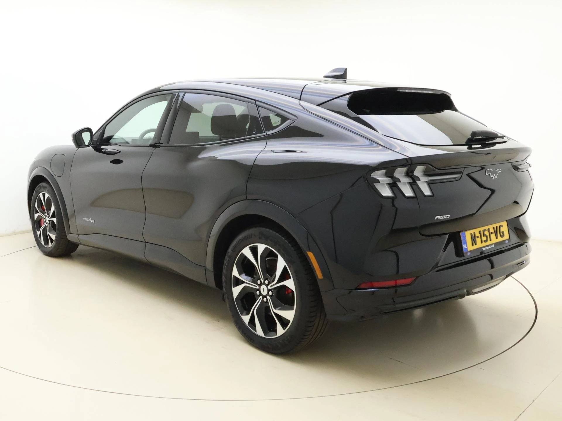 Ford-Mustang Mach-E-image-6