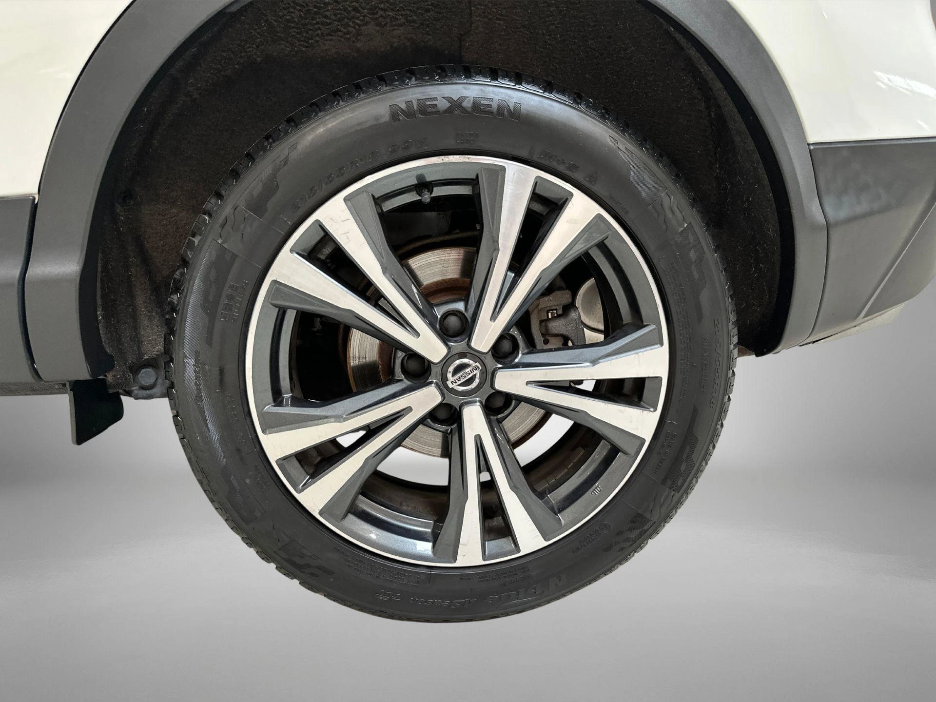Nissan-QASHQAI-image-25