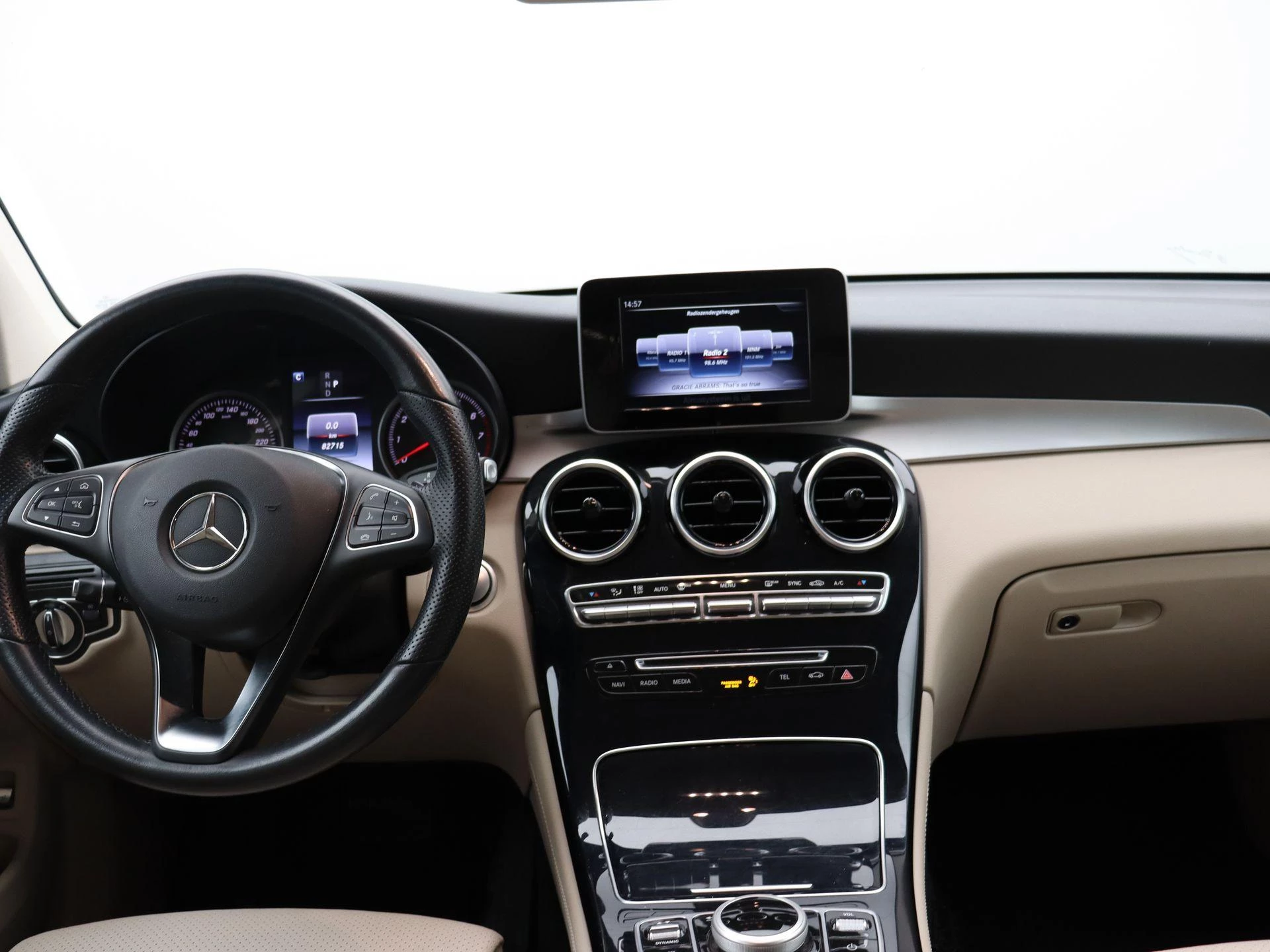 Mercedes-Benz GLC 250 4MATIC + LEDER + LED + TREKHAAK +