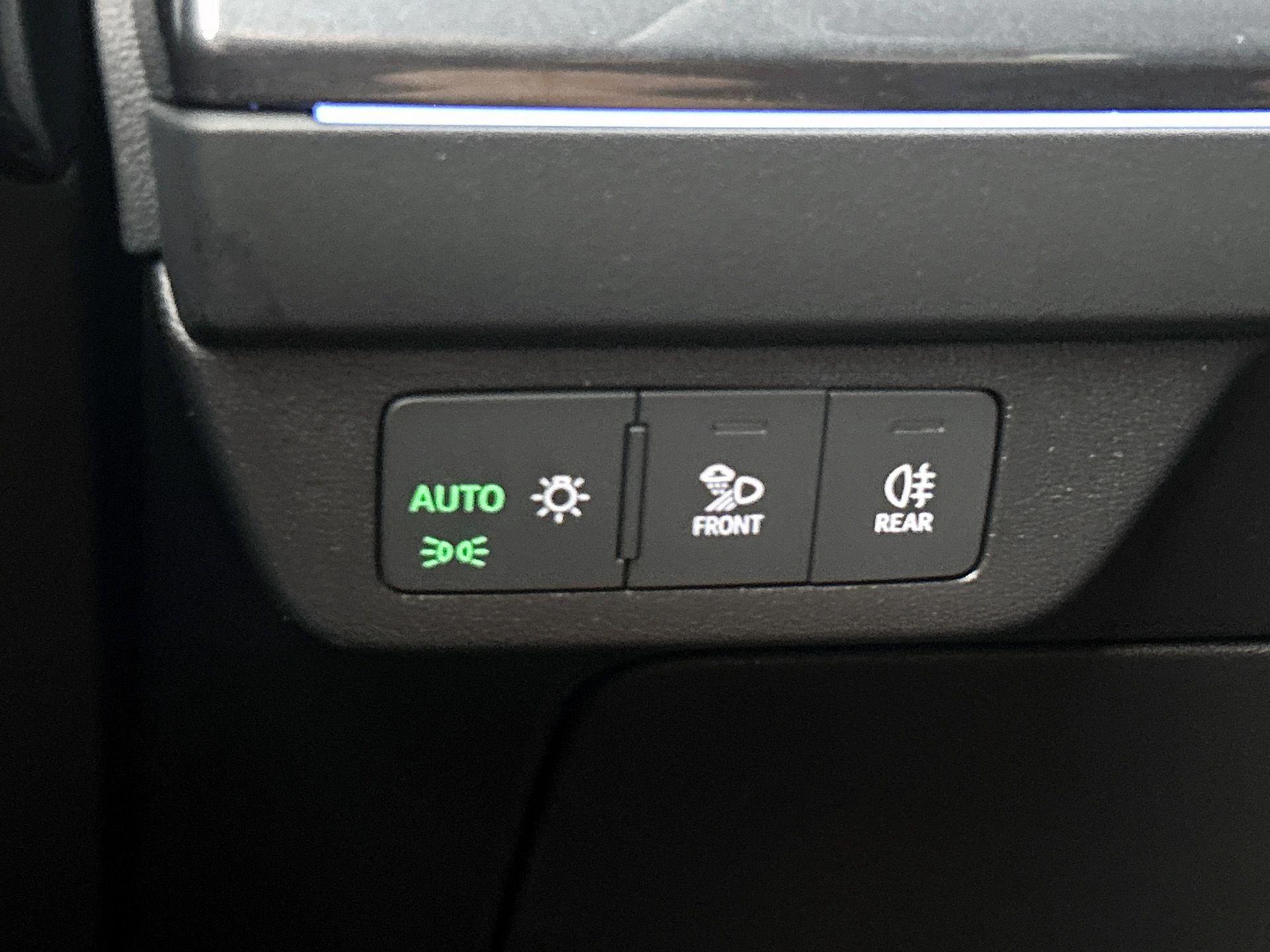 Audi-Q4 e-tron-image-25