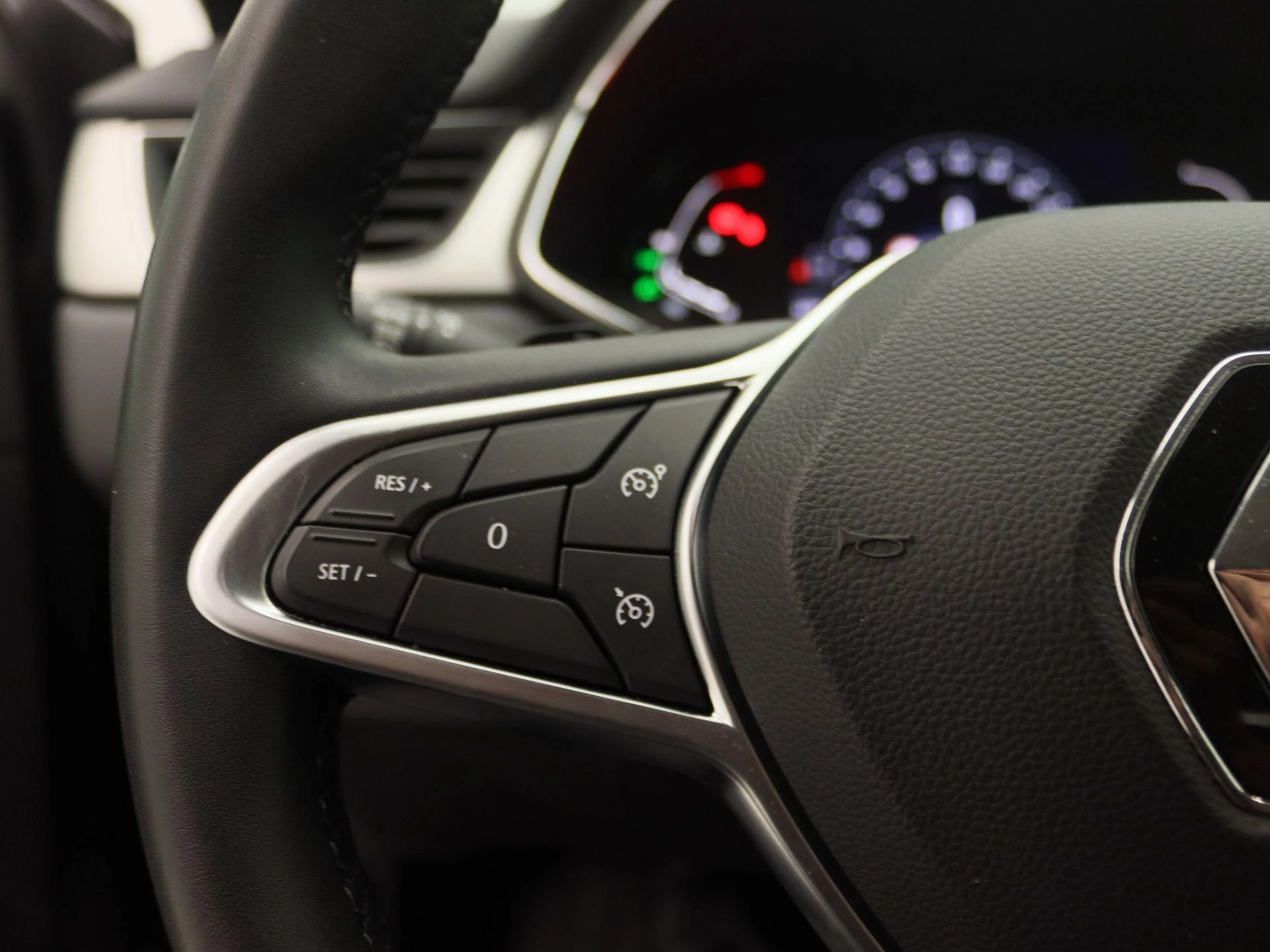 Renault-Captur-image-18