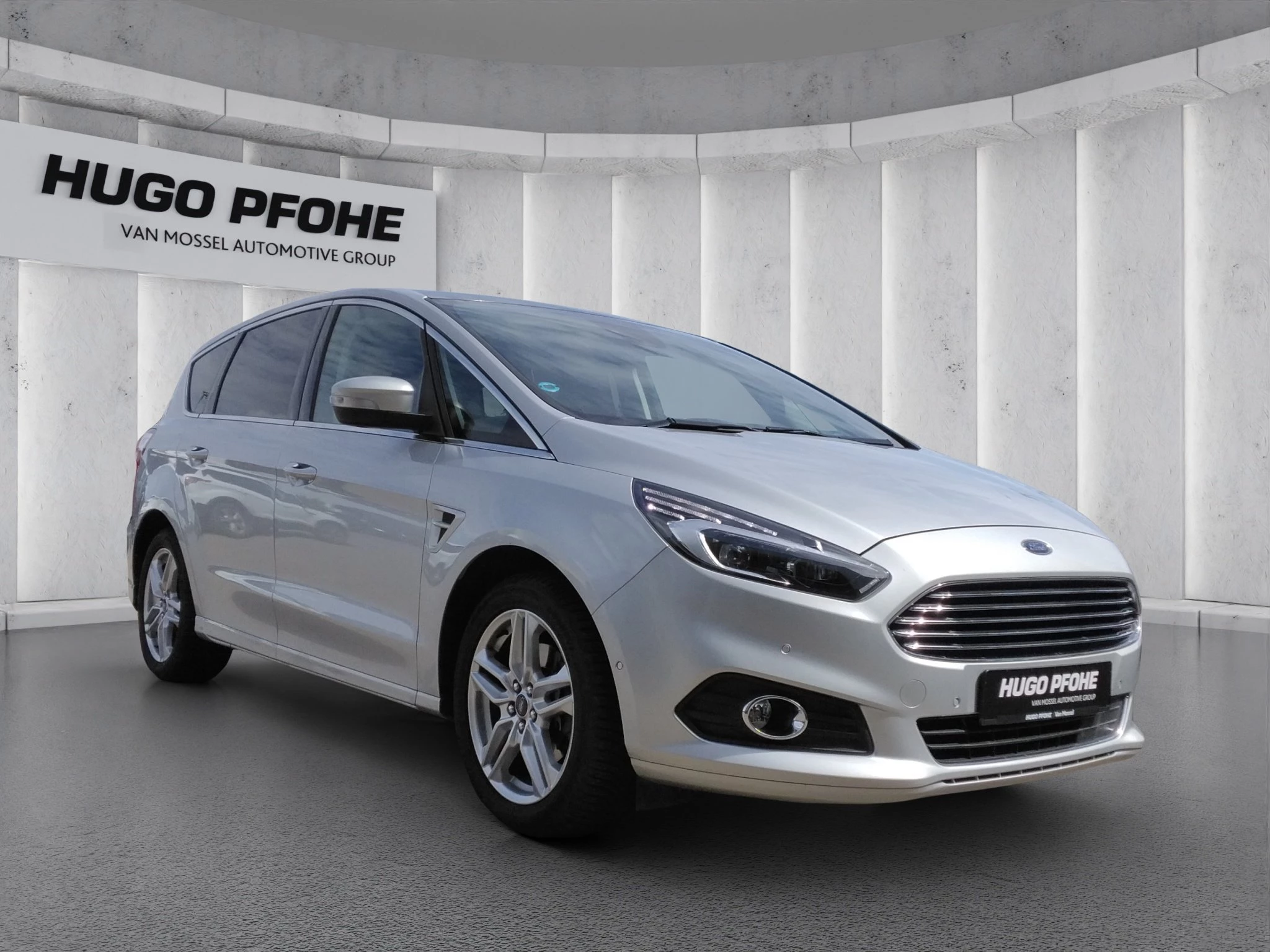 Ford S-Max Titanium 7-Sitzer