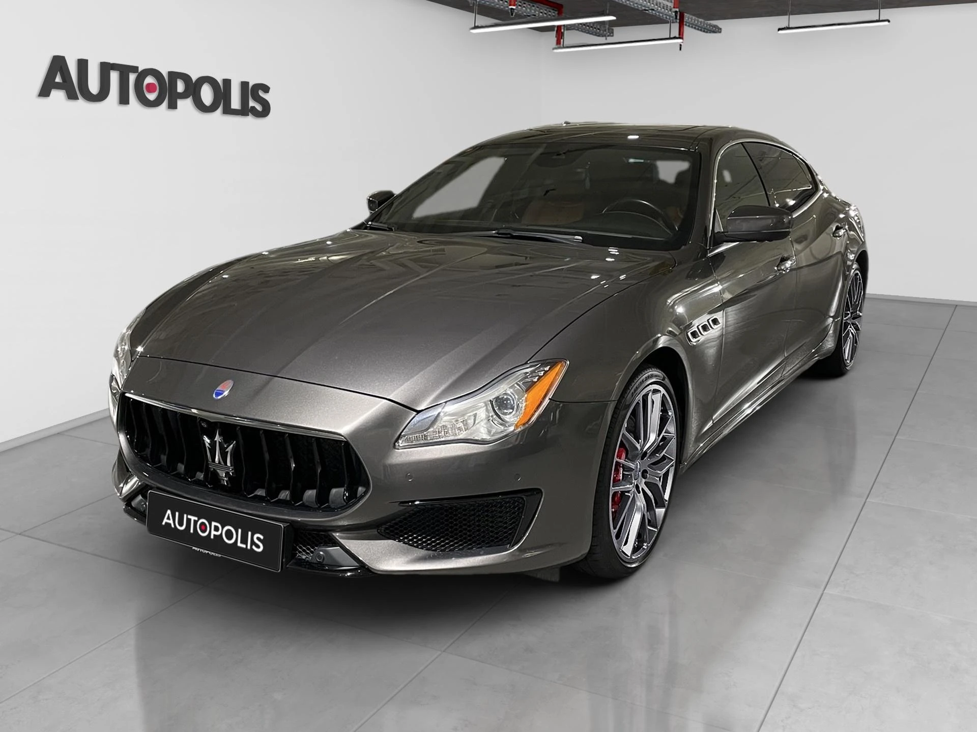 Maserati-Quattroporte-image-19
