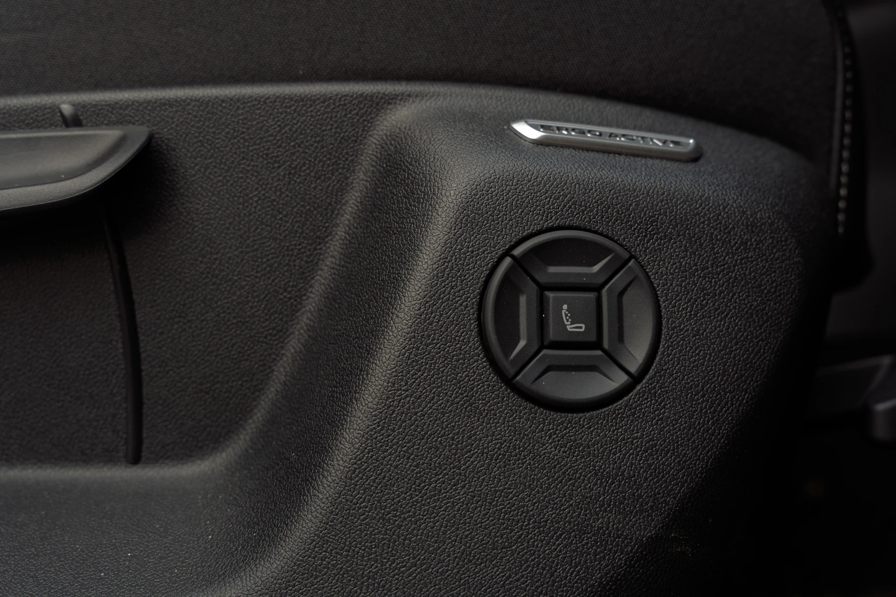 Volkswagen-Tiguan-image-33
