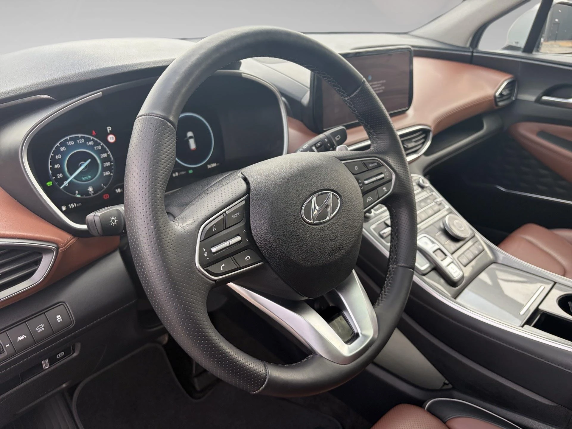 Hyundai-Santa Fe-image-7