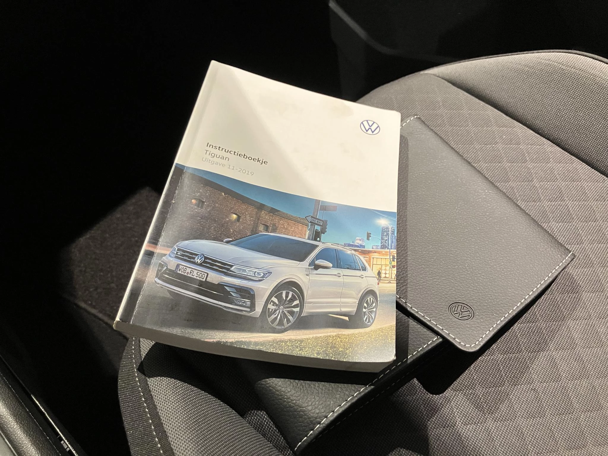 Volkswagen-Tiguan-image-33