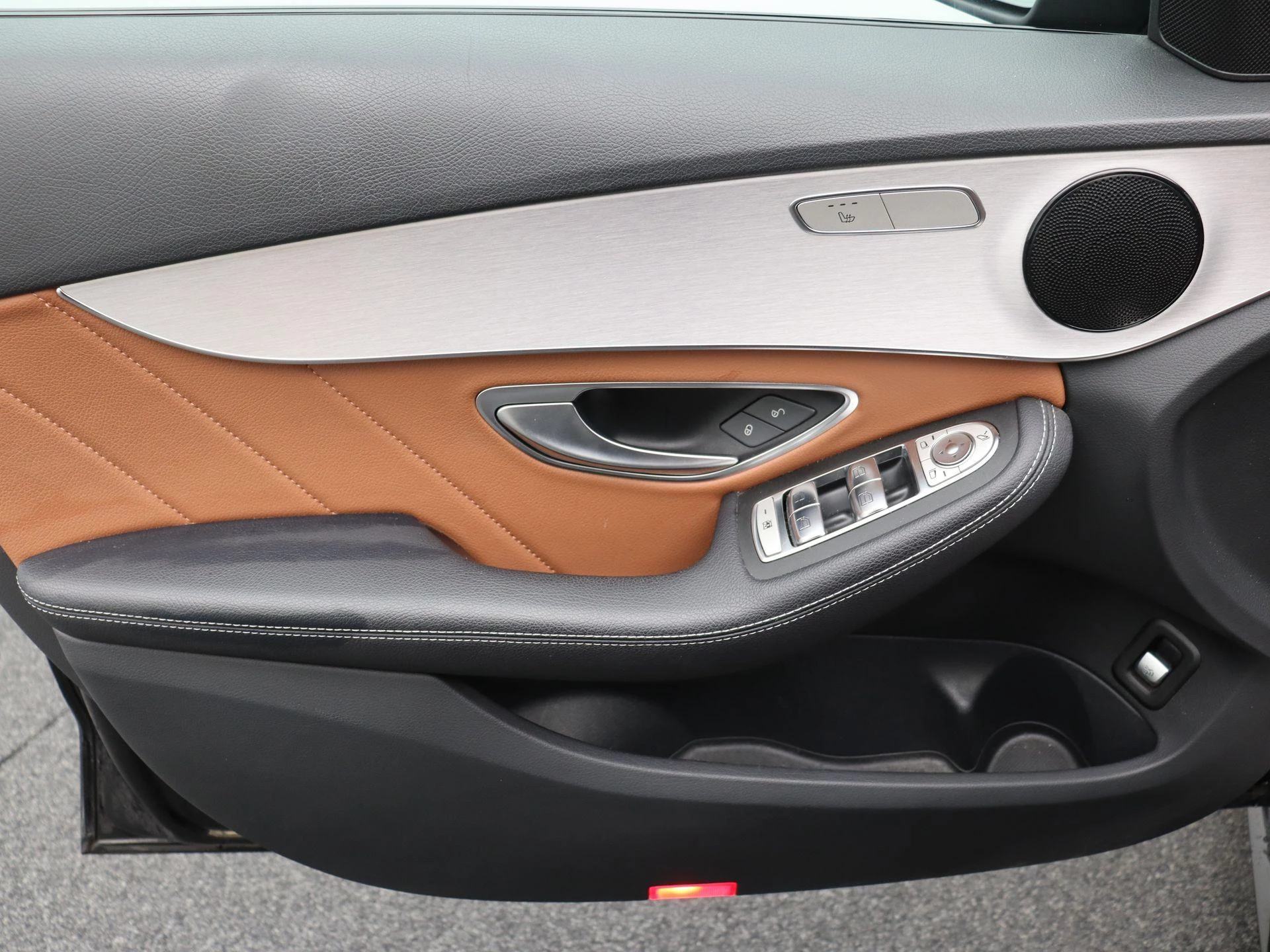 Mercedes-Benz C-Klasse 180 AMG LINE Estate + LEDER + LED + NIGHTPAKKET +