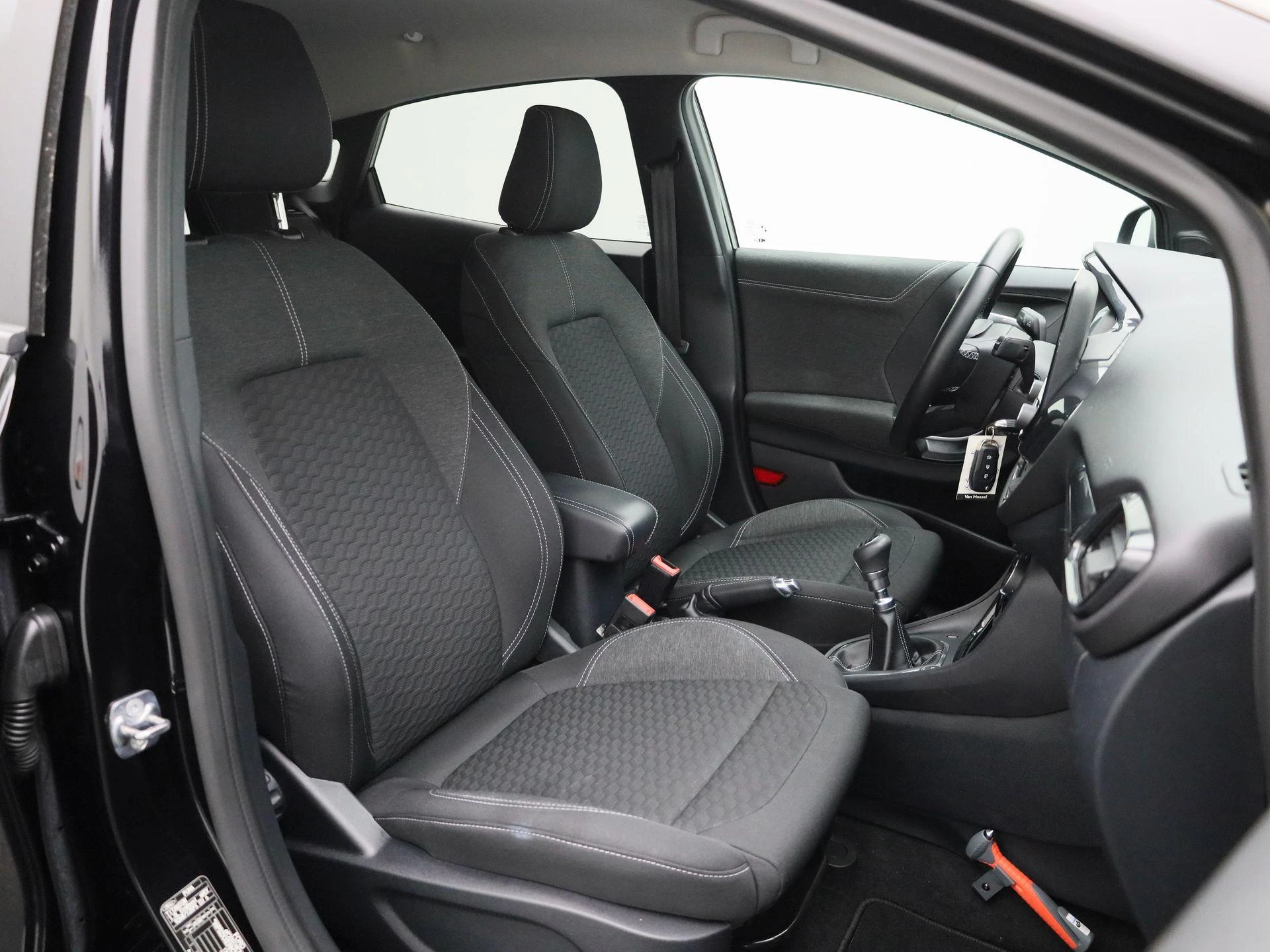 Ford-Puma-image-27