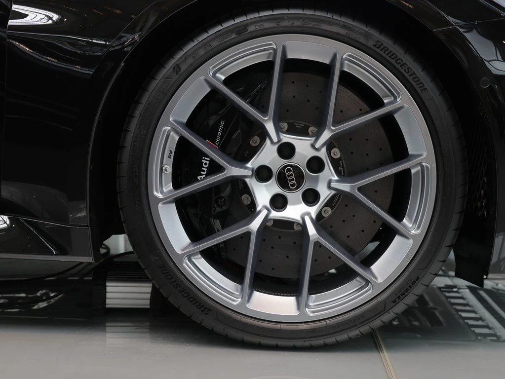 Audi RS5 Avant 470 kW tiptronic