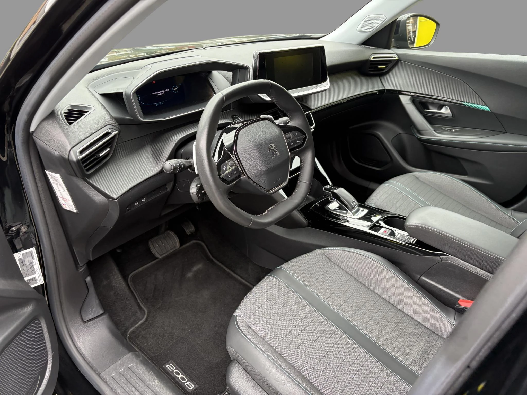 Peugeot-2008-image-12