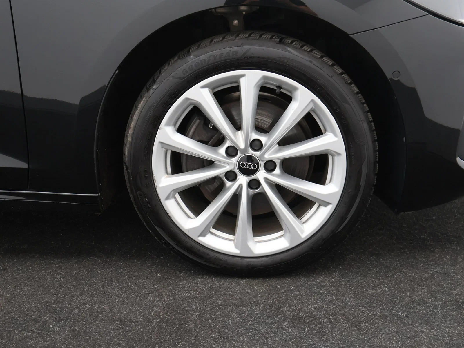 Audi A5 Avant 2.0TFSI Advanced 150PK *AUTOMAAT*LEDER*CAMERA*PDC*ACC*VIRTUAL COCKPIT*APP-CONNECT*...*
