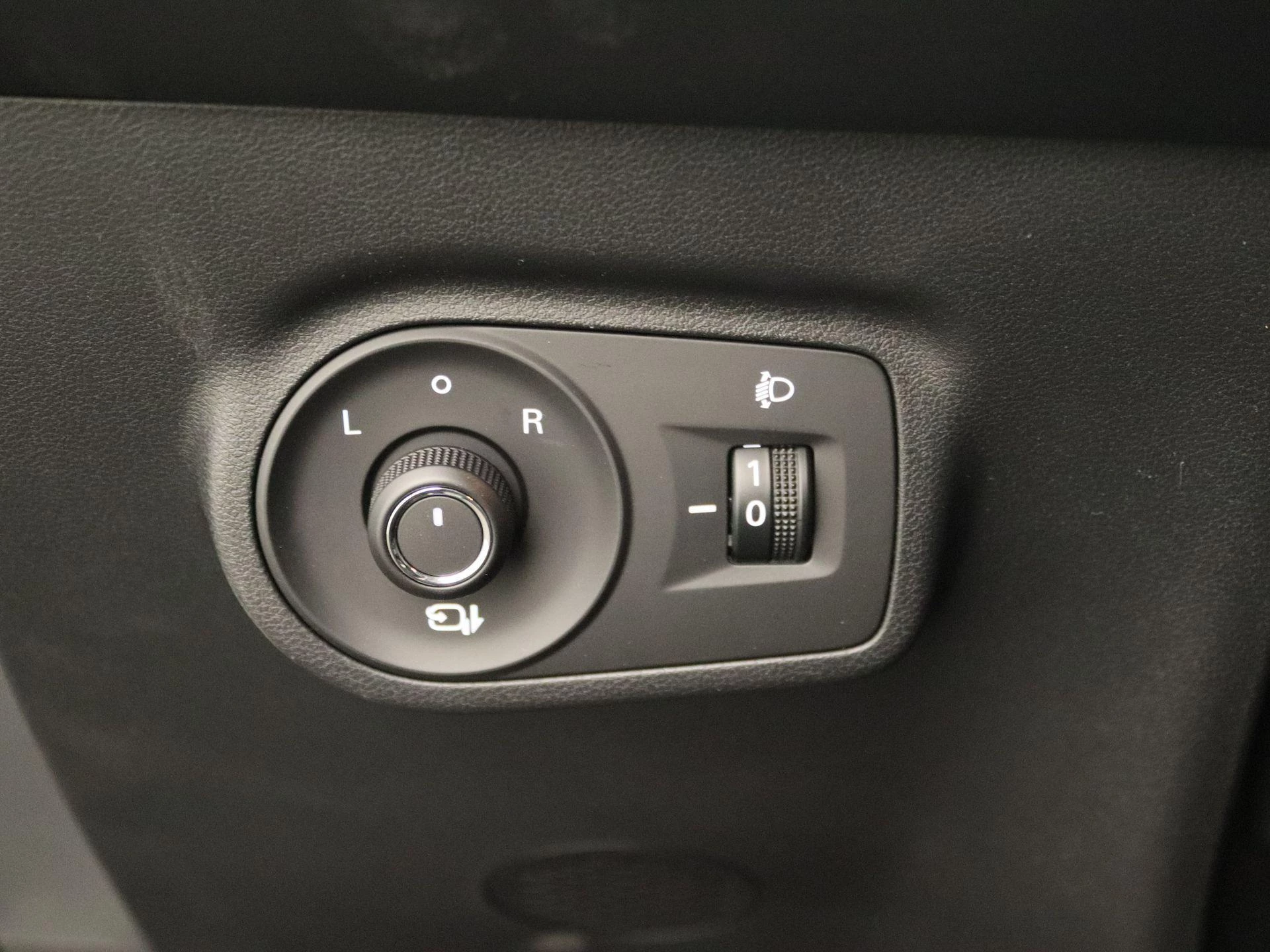 MG-ZS-image-18