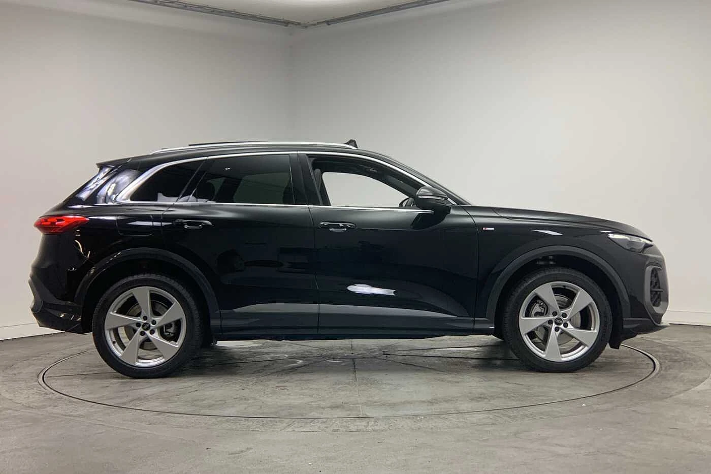 Audi-Q5-image-2